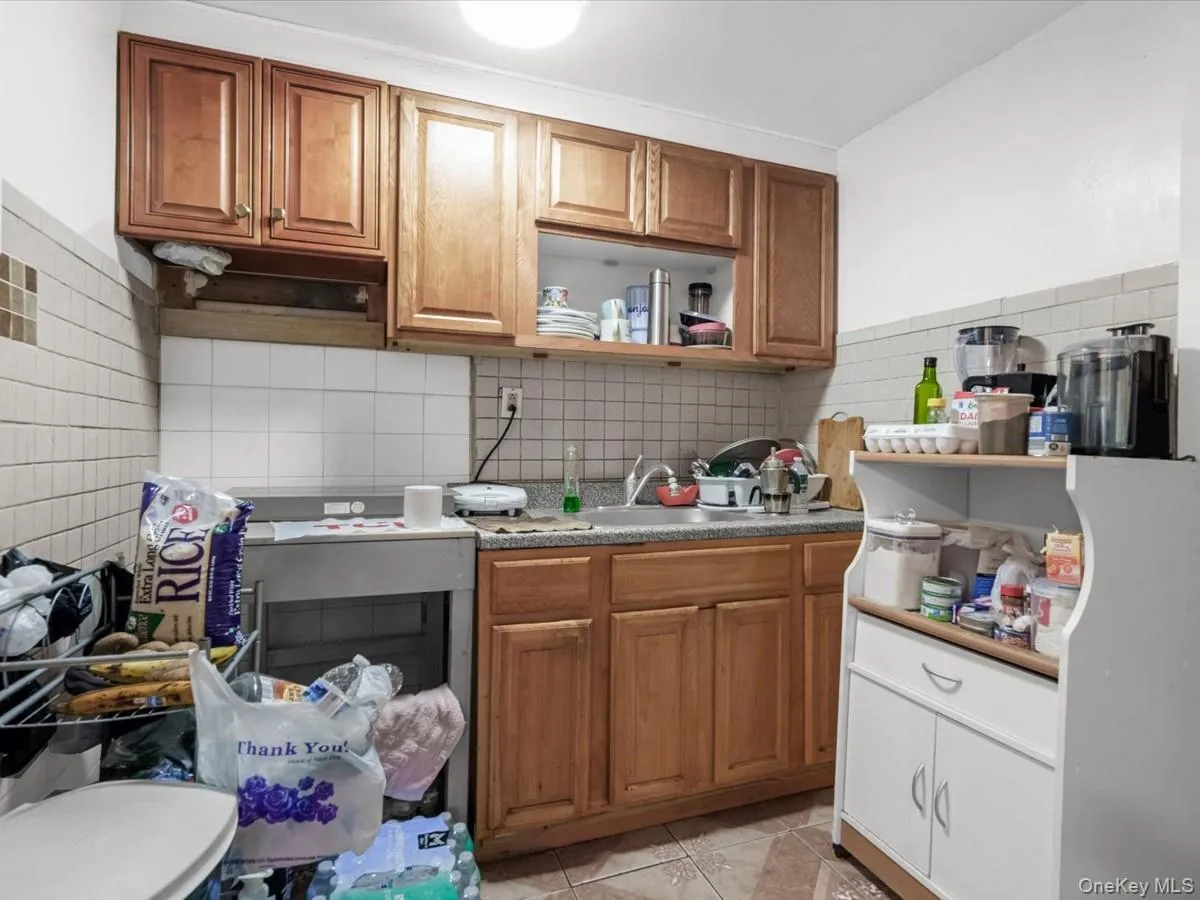 452 Lincoln Avenue, New York, NY, 6 Bedrooms Bedrooms, 12 Rooms Rooms,5 BathroomsBathrooms,Residential,For Rent,Lincoln,0,1020021 452 Lincoln Avenue, New York, NY, 6 Bedrooms Bedrooms, 12 Rooms Rooms,5 BathroomsBathrooms,Residential,For Rent,Lincoln,0,1020021