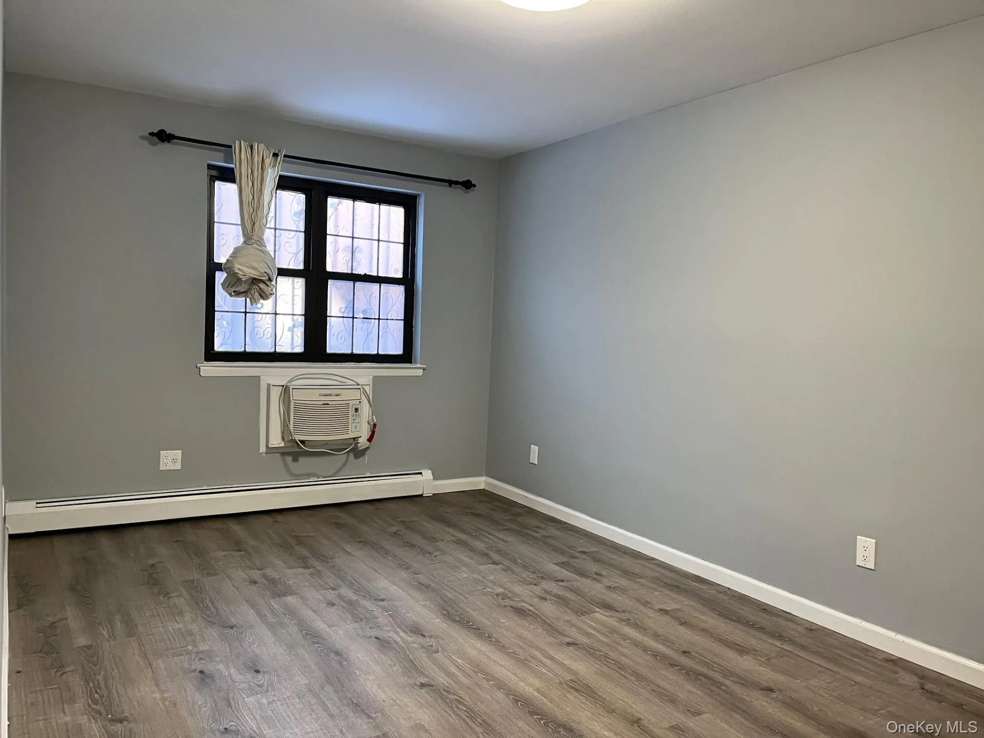 219-36 64th Avenue, New York, NY, 1 Bedroom Bedrooms, 5 Rooms Rooms,1 BathroomBathrooms,Residential,For Rent,64th,0,1020022 219-36 64th Avenue, New York, NY, 1 Bedroom Bedrooms, 5 Rooms Rooms,1 BathroomBathrooms,Residential,For Rent,64th,0,1020022