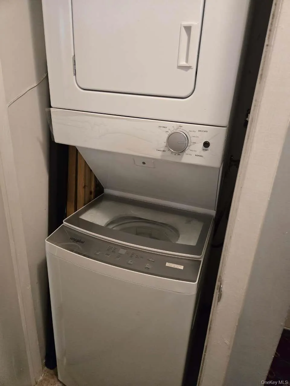 219-36 64th Avenue, New York, NY, 1 Bedroom Bedrooms, 5 Rooms Rooms,1 BathroomBathrooms,Residential,For Rent,64th,0,1020022 219-36 64th Avenue, New York, NY, 1 Bedroom Bedrooms, 5 Rooms Rooms,1 BathroomBathrooms,Residential,For Rent,64th,0,1020022