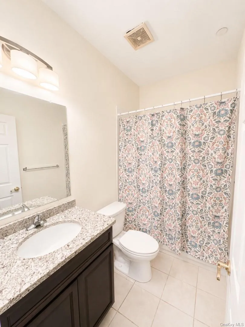 601 Commons Lane, Ulster, NY, 2 Bedrooms Bedrooms, 7 Rooms Rooms,2 BathroomsBathrooms,Residential,For Rent,Commons,0,1020027 601 Commons Lane, Ulster, NY, 2 Bedrooms Bedrooms, 7 Rooms Rooms,2 BathroomsBathrooms,Residential,For Rent,Commons,0,1020027