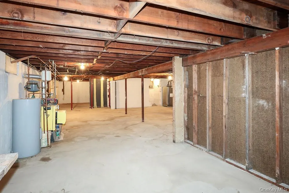 305 Nielson Street, Huntington, NY, 3 Bedrooms Bedrooms, 8 Rooms Rooms,1 BathroomBathrooms,Residential,For Rent,Nielson,0,1020029 305 Nielson Street, Huntington, NY, 3 Bedrooms Bedrooms, 8 Rooms Rooms,1 BathroomBathrooms,Residential,For Rent,Nielson,0,1020029