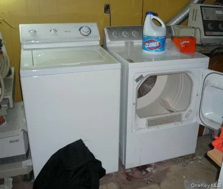 213-15 33rd Road, New York, NY, 2 Bedrooms Bedrooms, 4 Rooms Rooms,1 BathroomBathrooms,Residential Lease,For Rent,33rd,0,1020030 213-15 33rd Road, New York, NY, 2 Bedrooms Bedrooms, 4 Rooms Rooms,1 BathroomBathrooms,Residential Lease,For Rent,33rd,0,1020030