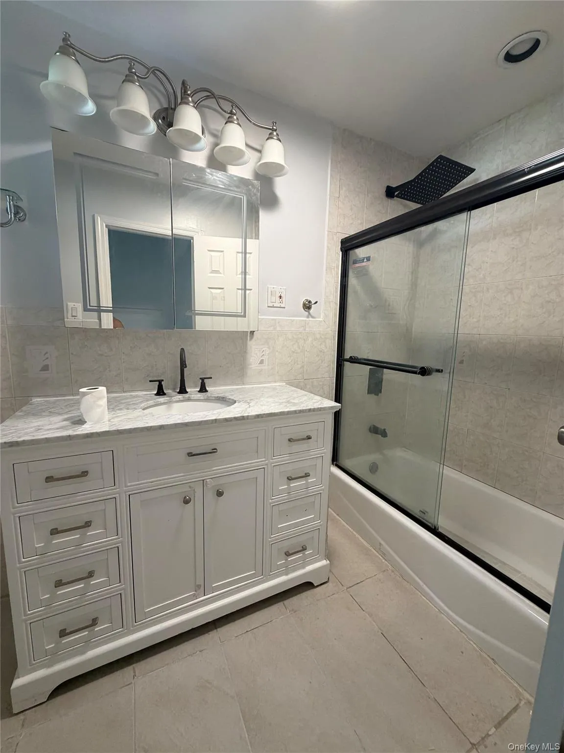 5 Plum Tree Lane, Huntington, NY, 4 Bedrooms Bedrooms, 8 Rooms Rooms,1 BathroomBathrooms,Residential Lease,For Rent,Plum Tree,0,1020032 5 Plum Tree Lane, Huntington, NY, 4 Bedrooms Bedrooms, 8 Rooms Rooms,1 BathroomBathrooms,Residential Lease,For Rent,Plum Tree,0,1020032