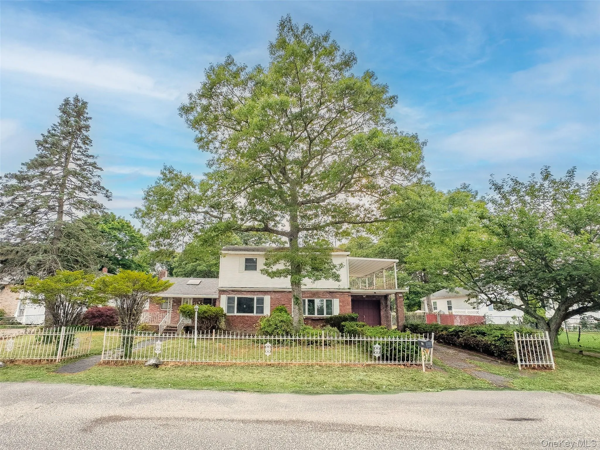 10 Windsor Place, Brookhaven, NY, 3 Bedrooms Bedrooms, 9 Rooms Rooms,3 BathroomsBathrooms,Residential,For Rent,Windsor,0,1020035 10 Windsor Place, Brookhaven, NY, 3 Bedrooms Bedrooms, 9 Rooms Rooms,3 BathroomsBathrooms,Residential,For Rent,Windsor,0,1020035