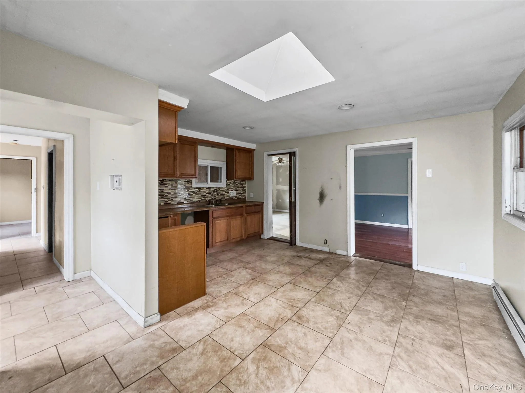 10 Windsor Place, Brookhaven, NY, 3 Bedrooms Bedrooms, 9 Rooms Rooms,3 BathroomsBathrooms,Residential,For Rent,Windsor,0,1020035 10 Windsor Place, Brookhaven, NY, 3 Bedrooms Bedrooms, 9 Rooms Rooms,3 BathroomsBathrooms,Residential,For Rent,Windsor,0,1020035