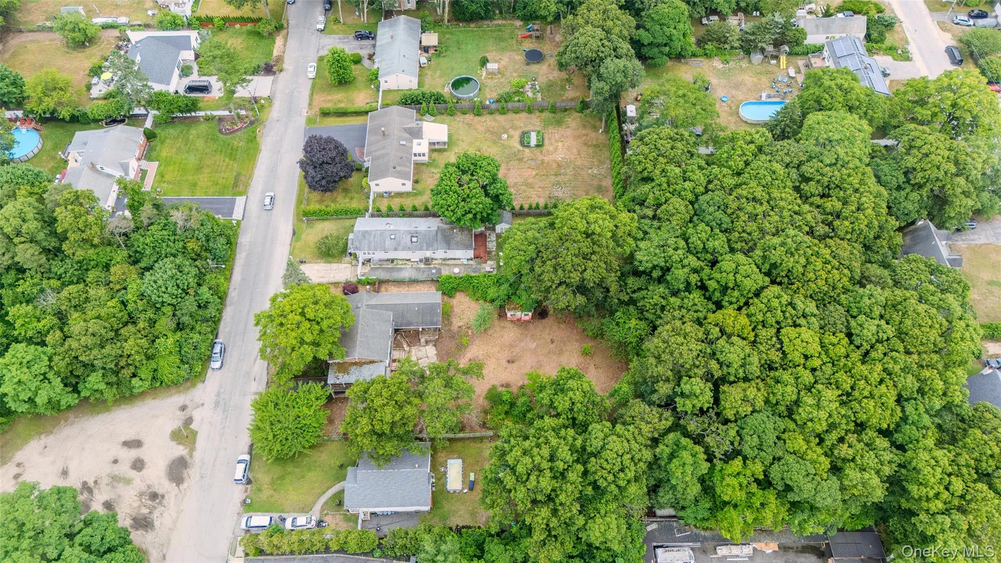 10 Windsor Place, Brookhaven, NY, 3 Bedrooms Bedrooms, 9 Rooms Rooms,3 BathroomsBathrooms,Residential,For Rent,Windsor,0,1020035 10 Windsor Place, Brookhaven, NY, 3 Bedrooms Bedrooms, 9 Rooms Rooms,3 BathroomsBathrooms,Residential,For Rent,Windsor,0,1020035