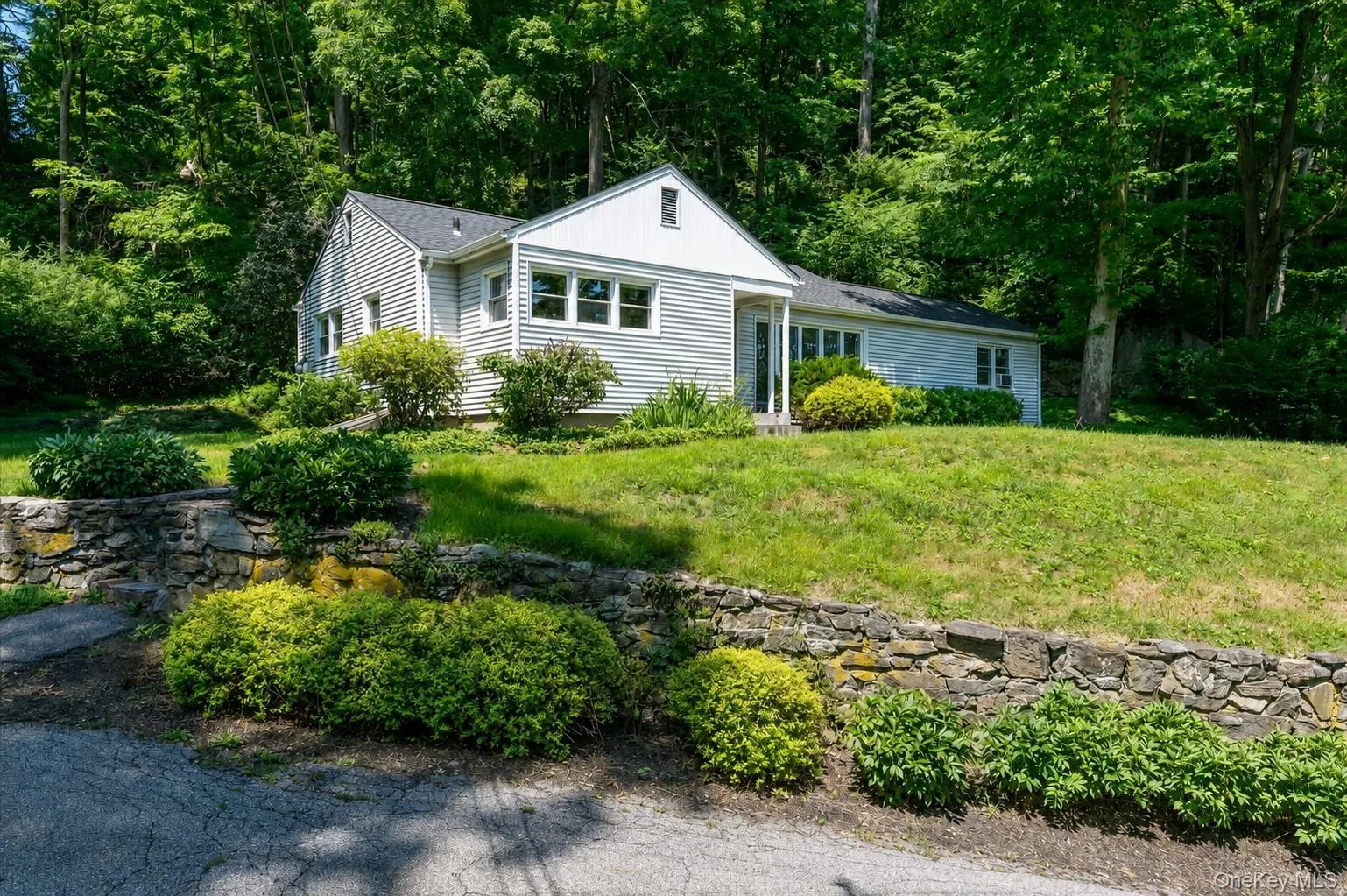 136 Pound Ridge Road, Bedford, NY, 3 Bedrooms Bedrooms, 6 Rooms Rooms,2 BathroomsBathrooms,Residential,For Rent,Pound Ridge,0,1020037 136 Pound Ridge Road, Bedford, NY, 3 Bedrooms Bedrooms, 6 Rooms Rooms,2 BathroomsBathrooms,Residential,For Rent,Pound Ridge,0,1020037
