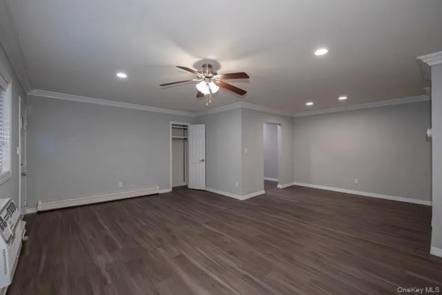 319 Brook Avenue, Islip, NY, 2 Bedrooms Bedrooms, 4 Rooms Rooms,1 BathroomBathrooms,Residential Lease,For Rent,Brook,0,1020039 319 Brook Avenue, Islip, NY, 2 Bedrooms Bedrooms, 4 Rooms Rooms,1 BathroomBathrooms,Residential Lease,For Rent,Brook,0,1020039