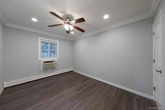 319 Brook Avenue, Islip, NY, 2 Bedrooms Bedrooms, 4 Rooms Rooms,1 BathroomBathrooms,Residential Lease,For Rent,Brook,0,1020039 319 Brook Avenue, Islip, NY, 2 Bedrooms Bedrooms, 4 Rooms Rooms,1 BathroomBathrooms,Residential Lease,For Rent,Brook,0,1020039