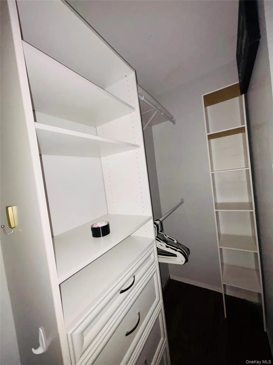 3 Altamont Avenue, Oyster Bay, NY, 3 Bedrooms Bedrooms, 6 Rooms Rooms,1 BathroomBathrooms,Residential,For Rent,Altamont,0,1020045 3 Altamont Avenue, Oyster Bay, NY, 3 Bedrooms Bedrooms, 6 Rooms Rooms,1 BathroomBathrooms,Residential,For Rent,Altamont,0,1020045