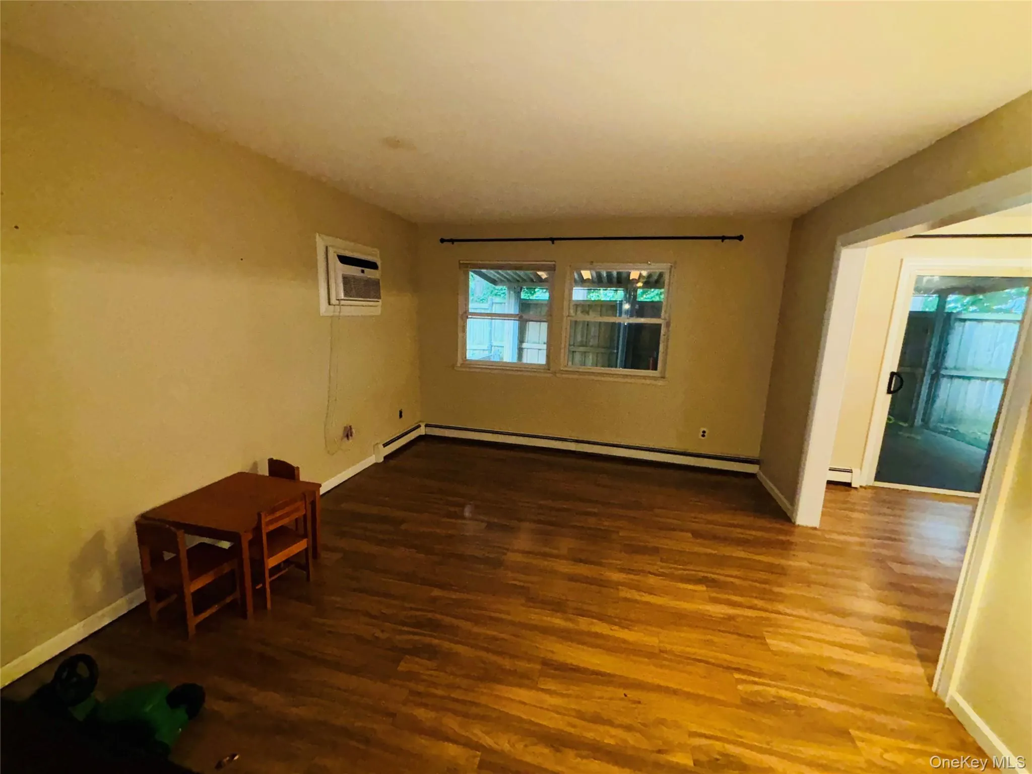 3 Altamont Avenue, Oyster Bay, NY, 3 Bedrooms Bedrooms, 6 Rooms Rooms,1 BathroomBathrooms,Residential,For Rent,Altamont,0,1020045 3 Altamont Avenue, Oyster Bay, NY, 3 Bedrooms Bedrooms, 6 Rooms Rooms,1 BathroomBathrooms,Residential,For Rent,Altamont,0,1020045