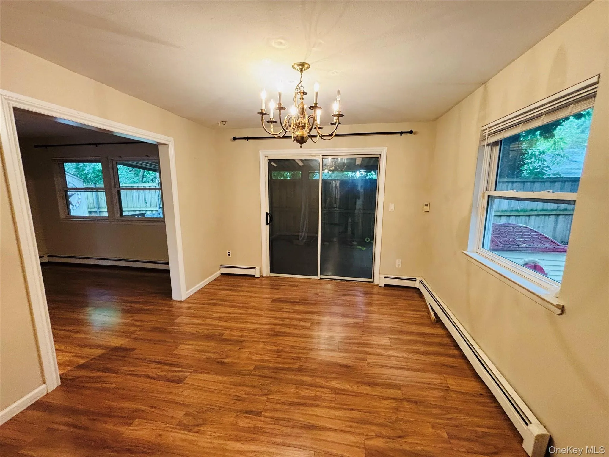 3 Altamont Avenue, Oyster Bay, NY, 3 Bedrooms Bedrooms, 6 Rooms Rooms,1 BathroomBathrooms,Residential,For Rent,Altamont,0,1020045 3 Altamont Avenue, Oyster Bay, NY, 3 Bedrooms Bedrooms, 6 Rooms Rooms,1 BathroomBathrooms,Residential,For Rent,Altamont,0,1020045