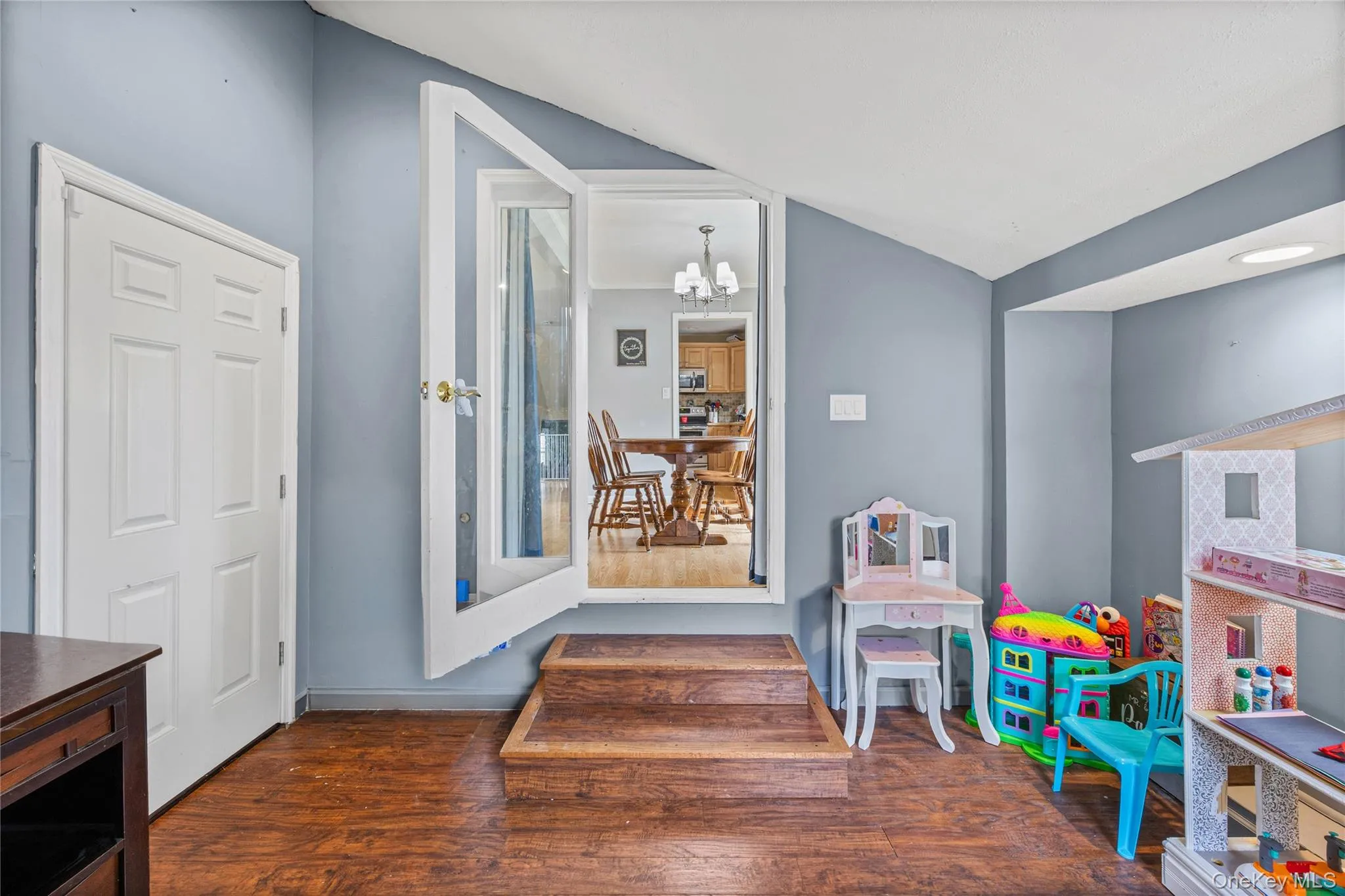 47 Barbara Drive, Brookhaven, NY, 3 Bedrooms Bedrooms, 10 Rooms Rooms,1 BathroomBathrooms,Residential,For Rent,Barbara,0,1020047 47 Barbara Drive, Brookhaven, NY, 3 Bedrooms Bedrooms, 10 Rooms Rooms,1 BathroomBathrooms,Residential,For Rent,Barbara,0,1020047
