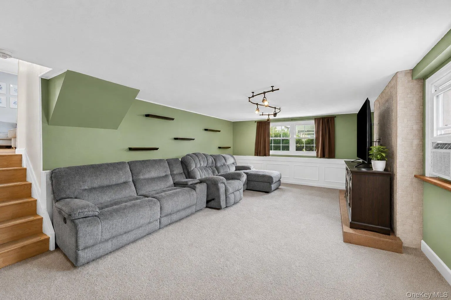47 Barbara Drive, Brookhaven, NY, 3 Bedrooms Bedrooms, 10 Rooms Rooms,1 BathroomBathrooms,Residential,For Rent,Barbara,0,1020047 47 Barbara Drive, Brookhaven, NY, 3 Bedrooms Bedrooms, 10 Rooms Rooms,1 BathroomBathrooms,Residential,For Rent,Barbara,0,1020047