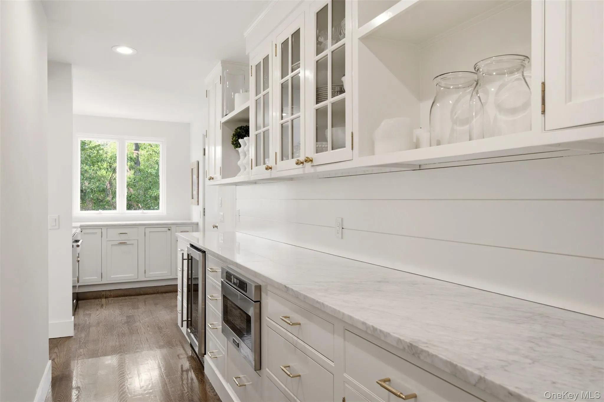 86 White Hill Road, Huntington, NY, 4 Bedrooms Bedrooms, 9 Rooms Rooms,4 BathroomsBathrooms,Residential Lease,For Rent,White Hill,0,1020049 86 White Hill Road, Huntington, NY, 4 Bedrooms Bedrooms, 9 Rooms Rooms,4 BathroomsBathrooms,Residential Lease,For Rent,White Hill,0,1020049