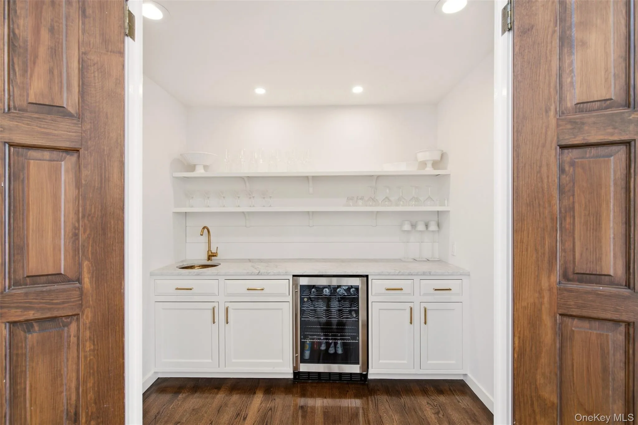 86 White Hill Road, Huntington, NY, 4 Bedrooms Bedrooms, 9 Rooms Rooms,4 BathroomsBathrooms,Residential Lease,For Rent,White Hill,0,1020049 86 White Hill Road, Huntington, NY, 4 Bedrooms Bedrooms, 9 Rooms Rooms,4 BathroomsBathrooms,Residential Lease,For Rent,White Hill,0,1020049