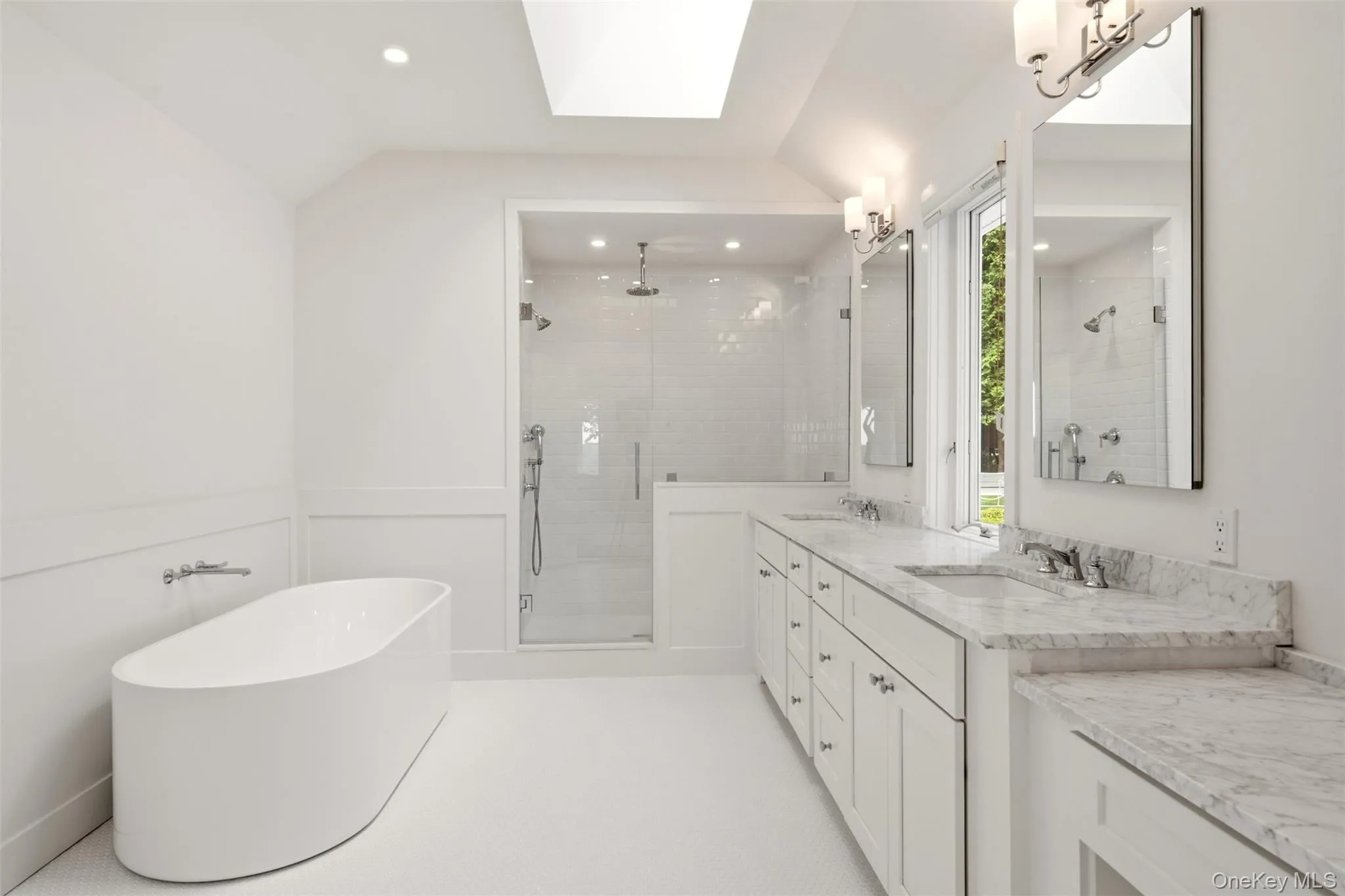 86 White Hill Road, Huntington, NY, 4 Bedrooms Bedrooms, 9 Rooms Rooms,4 BathroomsBathrooms,Residential Lease,For Rent,White Hill,0,1020049 86 White Hill Road, Huntington, NY, 4 Bedrooms Bedrooms, 9 Rooms Rooms,4 BathroomsBathrooms,Residential Lease,For Rent,White Hill,0,1020049