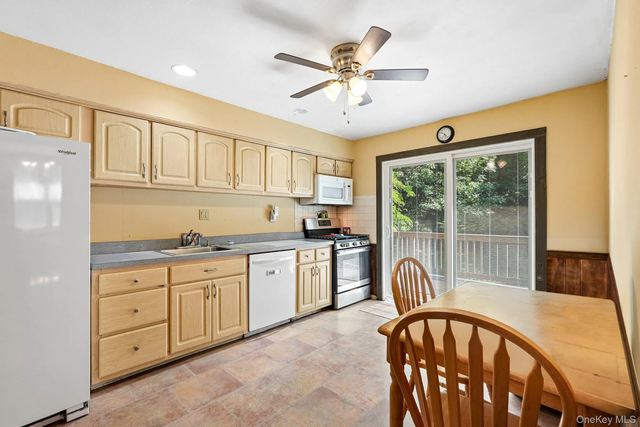 2 Cobblestone Road, Ramapo, NY, 3 Bedrooms Bedrooms, 8 Rooms Rooms,1 BathroomBathrooms,Residential,For Rent,Cobblestone,0,1020050 2 Cobblestone Road, Ramapo, NY, 3 Bedrooms Bedrooms, 8 Rooms Rooms,1 BathroomBathrooms,Residential,For Rent,Cobblestone,0,1020050