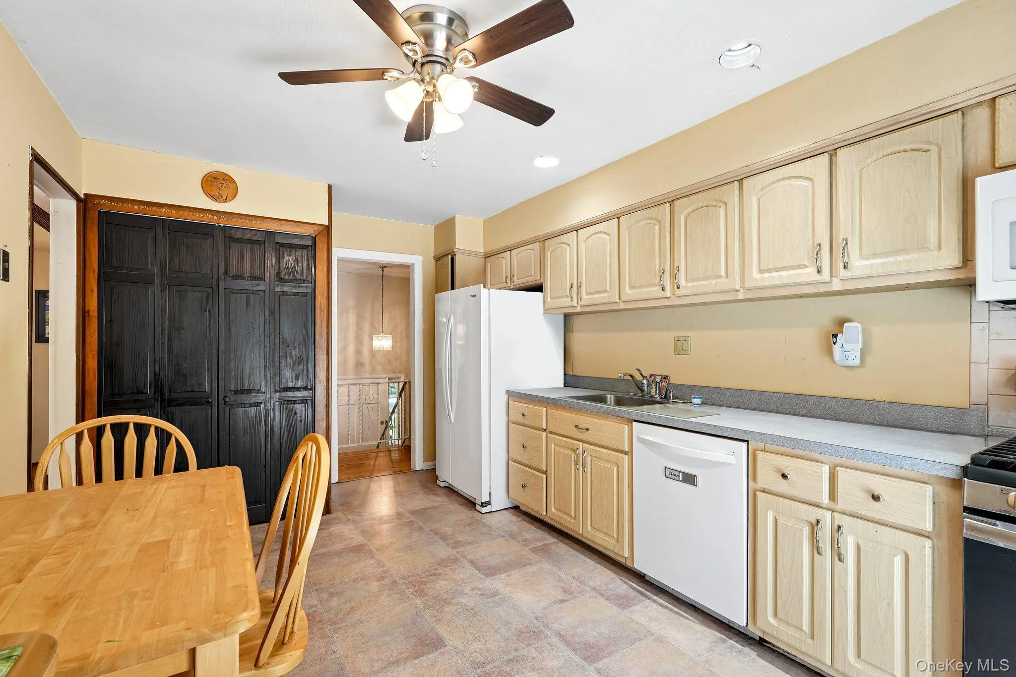2 Cobblestone Road, Ramapo, NY, 3 Bedrooms Bedrooms, 8 Rooms Rooms,1 BathroomBathrooms,Residential,For Rent,Cobblestone,0,1020050 2 Cobblestone Road, Ramapo, NY, 3 Bedrooms Bedrooms, 8 Rooms Rooms,1 BathroomBathrooms,Residential,For Rent,Cobblestone,0,1020050