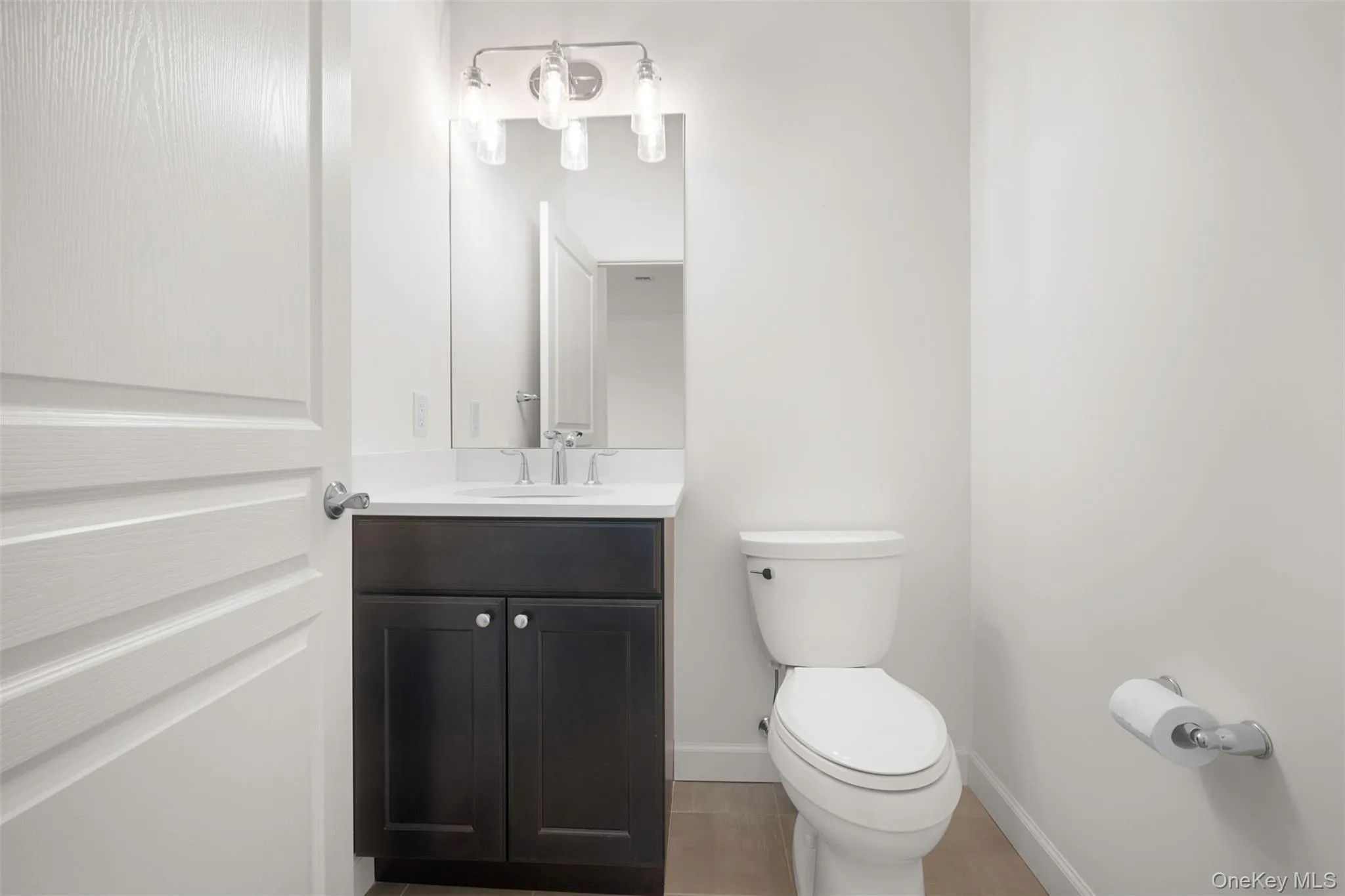 178 Summer Circle, Huntington, NY, 2 Bedrooms Bedrooms, 7 Rooms Rooms,2 BathroomsBathrooms,Residential,For Rent,Summer,0,1020053 178 Summer Circle, Huntington, NY, 2 Bedrooms Bedrooms, 7 Rooms Rooms,2 BathroomsBathrooms,Residential,For Rent,Summer,0,1020053