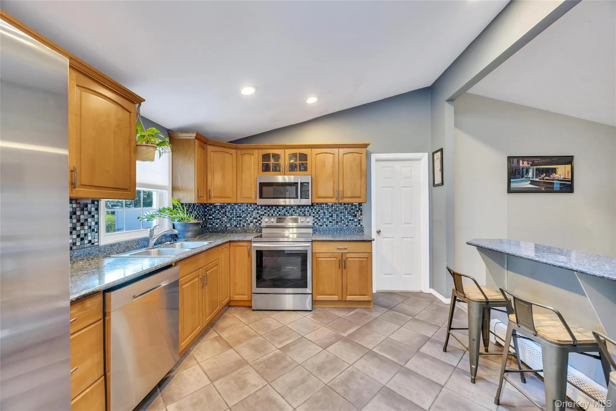 7 Amherst Road, Brookhaven, NY, 4 Bedrooms Bedrooms, 8 Rooms Rooms,2 BathroomsBathrooms,Residential,For Rent,Amherst,0,1020062 7 Amherst Road, Brookhaven, NY, 4 Bedrooms Bedrooms, 8 Rooms Rooms,2 BathroomsBathrooms,Residential,For Rent,Amherst,0,1020062