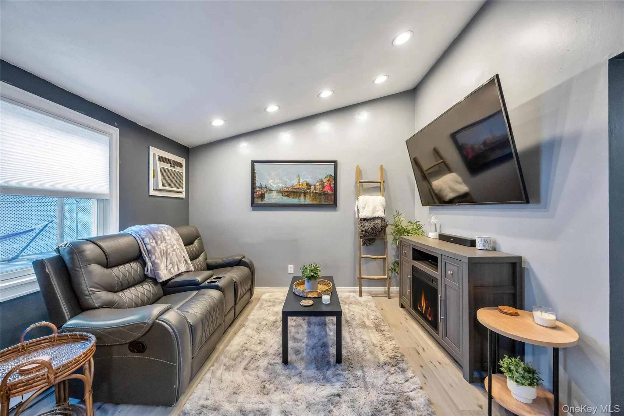 7 Amherst Road, Brookhaven, NY, 4 Bedrooms Bedrooms, 8 Rooms Rooms,2 BathroomsBathrooms,Residential,For Rent,Amherst,0,1020062 7 Amherst Road, Brookhaven, NY, 4 Bedrooms Bedrooms, 8 Rooms Rooms,2 BathroomsBathrooms,Residential,For Rent,Amherst,0,1020062