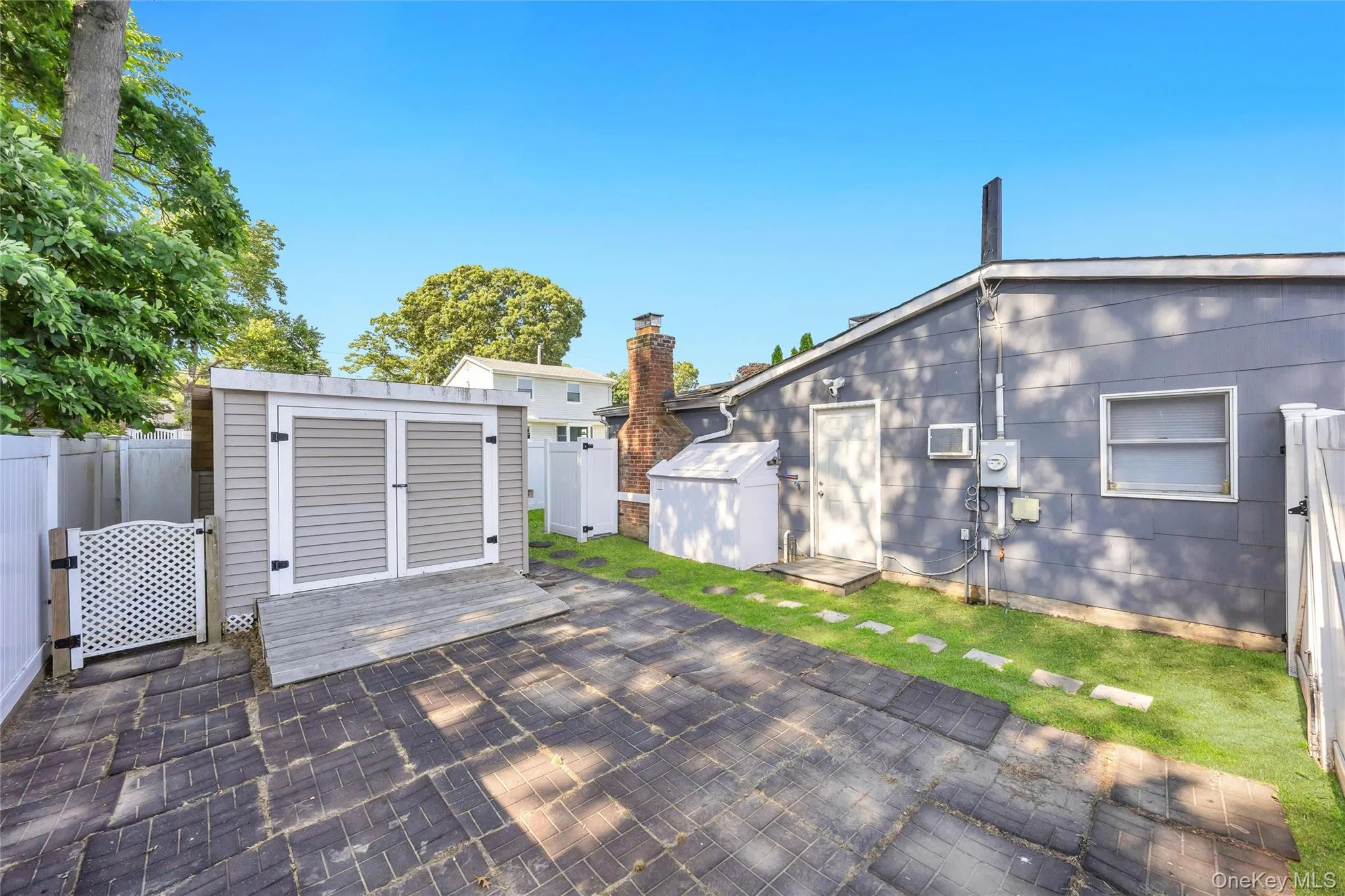 7 Amherst Road, Brookhaven, NY, 4 Bedrooms Bedrooms, 8 Rooms Rooms,2 BathroomsBathrooms,Residential,For Rent,Amherst,0,1020062 7 Amherst Road, Brookhaven, NY, 4 Bedrooms Bedrooms, 8 Rooms Rooms,2 BathroomsBathrooms,Residential,For Rent,Amherst,0,1020062