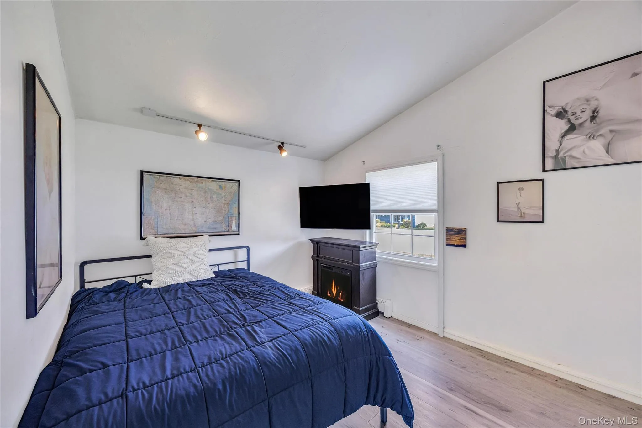 7 Amherst Road, Brookhaven, NY, 4 Bedrooms Bedrooms, 8 Rooms Rooms,2 BathroomsBathrooms,Residential,For Rent,Amherst,0,1020062 7 Amherst Road, Brookhaven, NY, 4 Bedrooms Bedrooms, 8 Rooms Rooms,2 BathroomsBathrooms,Residential,For Rent,Amherst,0,1020062