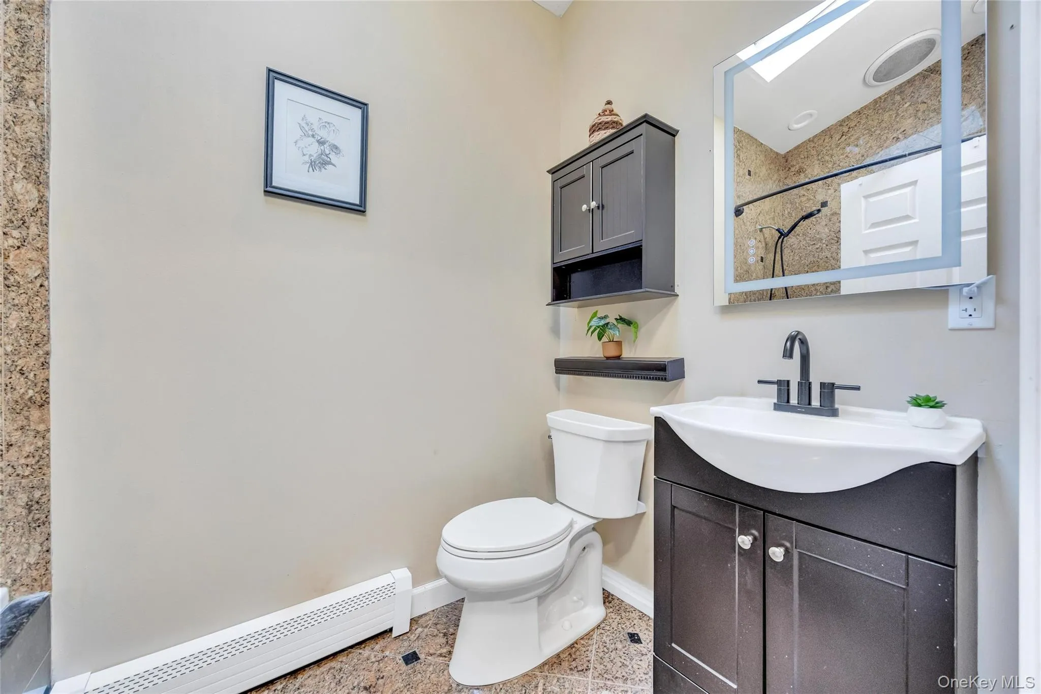7 Amherst Road, Brookhaven, NY, 4 Bedrooms Bedrooms, 8 Rooms Rooms,2 BathroomsBathrooms,Residential,For Rent,Amherst,0,1020062 7 Amherst Road, Brookhaven, NY, 4 Bedrooms Bedrooms, 8 Rooms Rooms,2 BathroomsBathrooms,Residential,For Rent,Amherst,0,1020062