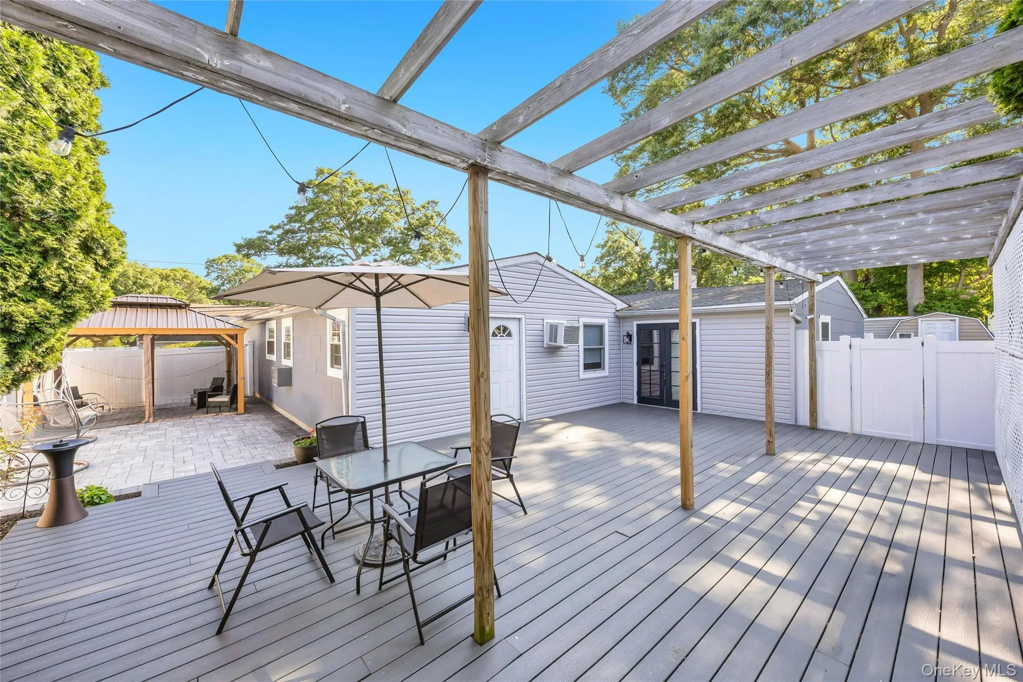 7 Amherst Road, Brookhaven, NY, 4 Bedrooms Bedrooms, 8 Rooms Rooms,2 BathroomsBathrooms,Residential,For Rent,Amherst,0,1020062 7 Amherst Road, Brookhaven, NY, 4 Bedrooms Bedrooms, 8 Rooms Rooms,2 BathroomsBathrooms,Residential,For Rent,Amherst,0,1020062