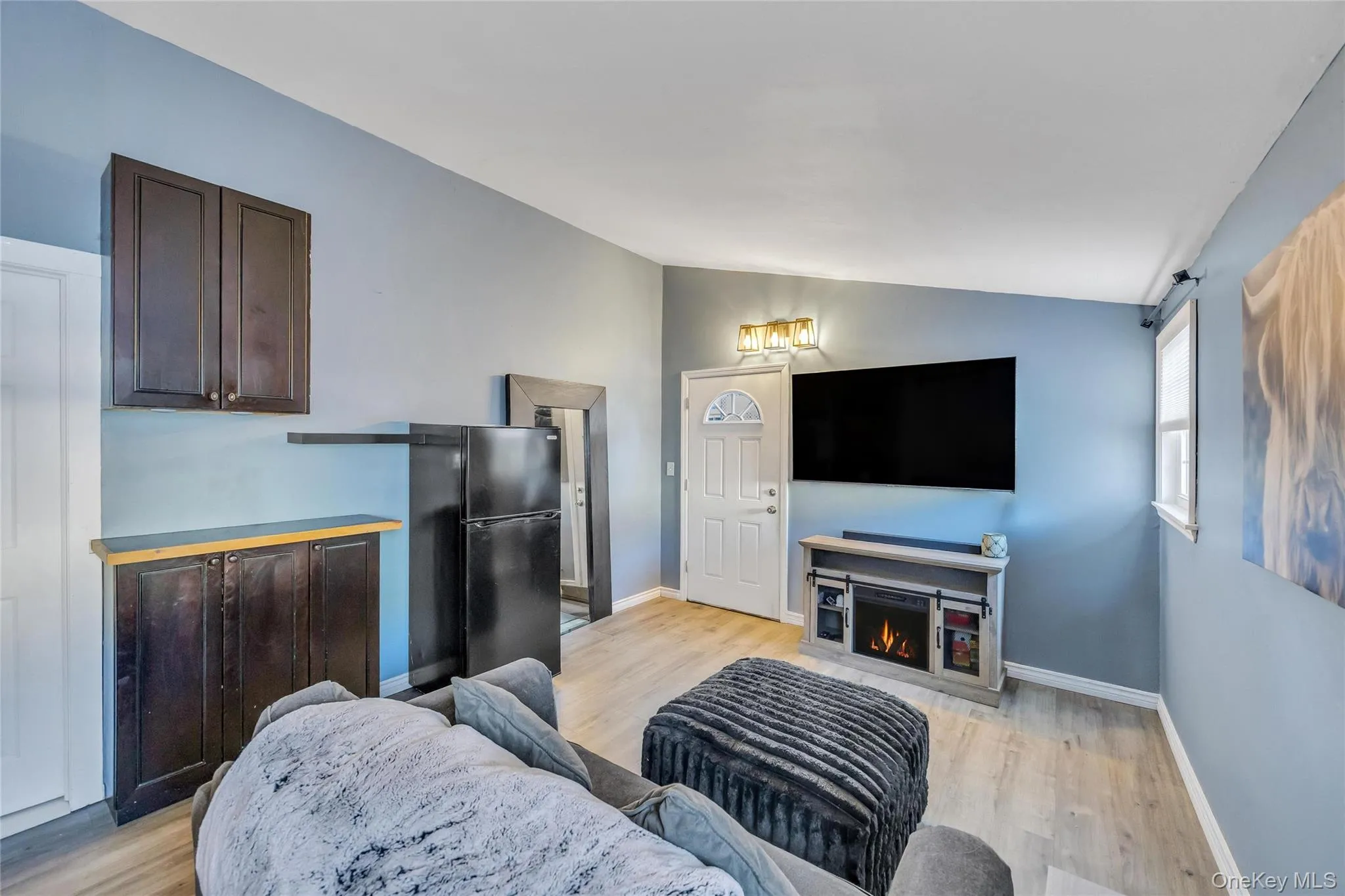 7 Amherst Road, Brookhaven, NY, 4 Bedrooms Bedrooms, 8 Rooms Rooms,2 BathroomsBathrooms,Residential,For Rent,Amherst,0,1020062 7 Amherst Road, Brookhaven, NY, 4 Bedrooms Bedrooms, 8 Rooms Rooms,2 BathroomsBathrooms,Residential,For Rent,Amherst,0,1020062