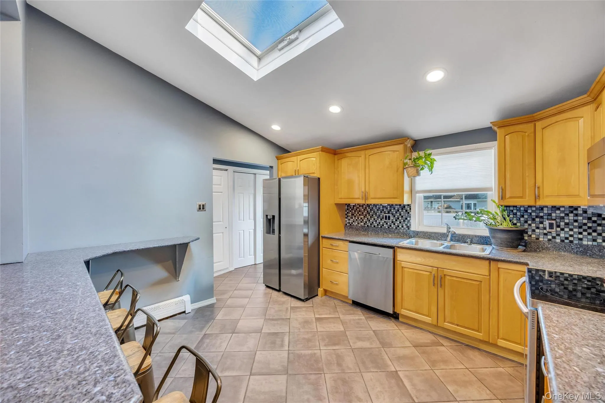 7 Amherst Road, Brookhaven, NY, 4 Bedrooms Bedrooms, 8 Rooms Rooms,2 BathroomsBathrooms,Residential,For Rent,Amherst,0,1020062 7 Amherst Road, Brookhaven, NY, 4 Bedrooms Bedrooms, 8 Rooms Rooms,2 BathroomsBathrooms,Residential,For Rent,Amherst,0,1020062