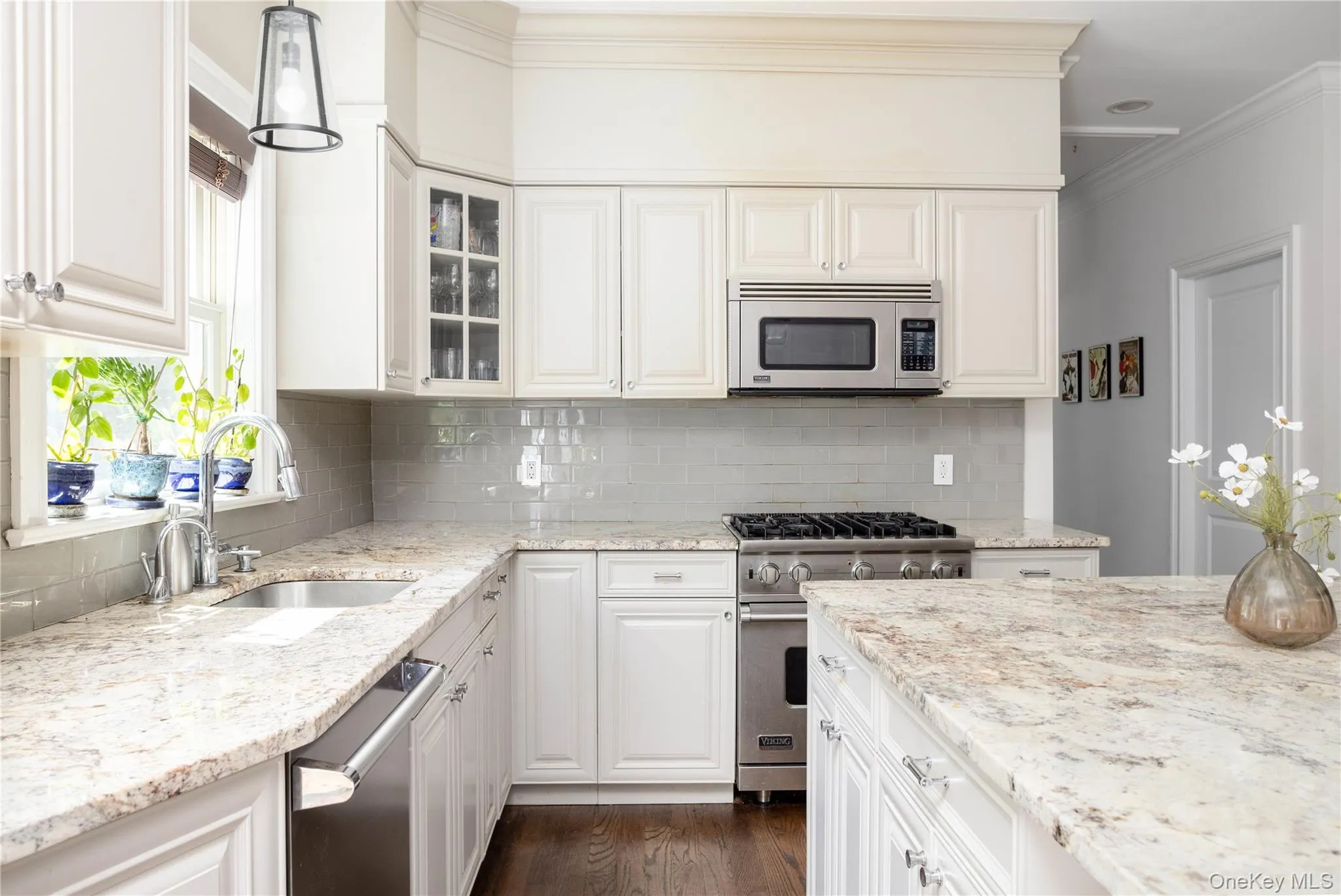 11 Hildreth Road, Southampton, NY, 4 Bedrooms Bedrooms, 14 Rooms Rooms,4 BathroomsBathrooms,Residential,For Rent,Hildreth,0,1020064 11 Hildreth Road, Southampton, NY, 4 Bedrooms Bedrooms, 14 Rooms Rooms,4 BathroomsBathrooms,Residential,For Rent,Hildreth,0,1020064