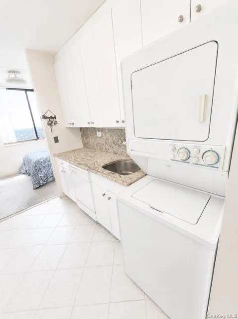 27010 Grand Central, New York, NY, 1 Bedroom Bedrooms, 3 Rooms Rooms,1 BathroomBathrooms,Residential,For Rent,Grand Central,0,1020071 27010 Grand Central, New York, NY, 1 Bedroom Bedrooms, 3 Rooms Rooms,1 BathroomBathrooms,Residential,For Rent,Grand Central,0,1020071