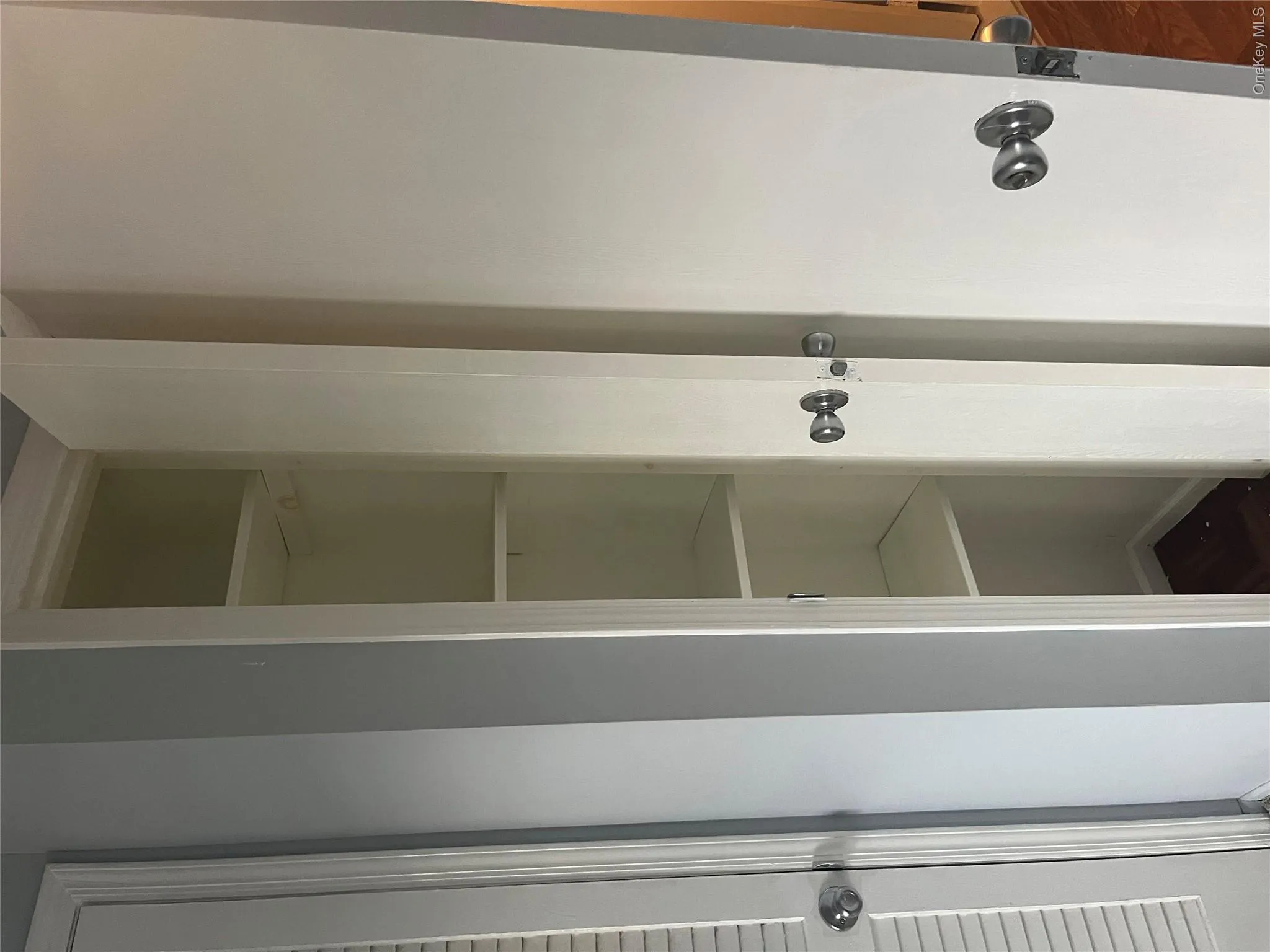 1 Atlantic Avenue, Oyster Bay, NY, 2 Bedrooms Bedrooms, 4 Rooms Rooms,1 BathroomBathrooms,Residential Lease,For Rent,Atlantic,0,1020074 1 Atlantic Avenue, Oyster Bay, NY, 2 Bedrooms Bedrooms, 4 Rooms Rooms,1 BathroomBathrooms,Residential Lease,For Rent,Atlantic,0,1020074