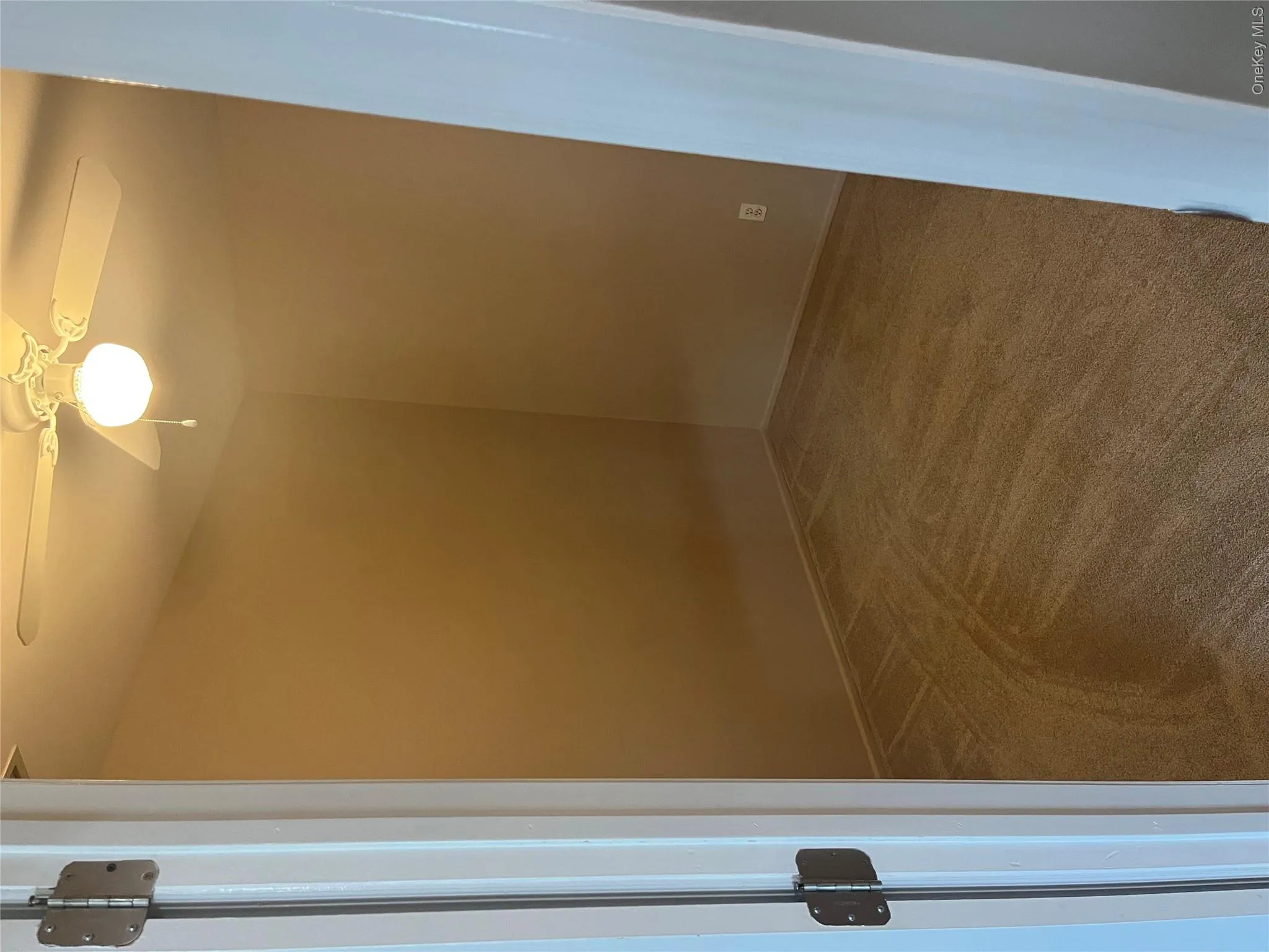1 Atlantic Avenue, Oyster Bay, NY, 2 Bedrooms Bedrooms, 4 Rooms Rooms,1 BathroomBathrooms,Residential Lease,For Rent,Atlantic,0,1020074 1 Atlantic Avenue, Oyster Bay, NY, 2 Bedrooms Bedrooms, 4 Rooms Rooms,1 BathroomBathrooms,Residential Lease,For Rent,Atlantic,0,1020074