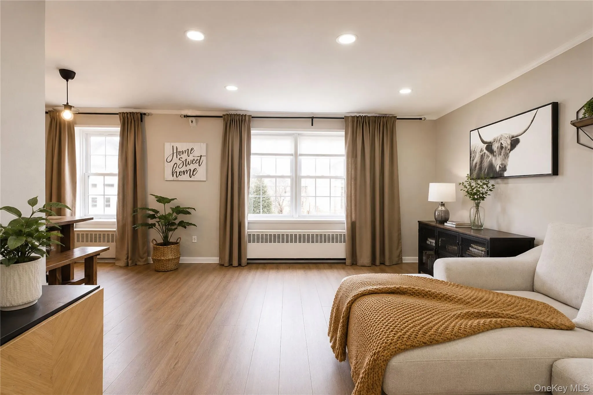 8710 149th Avenue, New York, NY, 2 Bedrooms Bedrooms, 5 Rooms Rooms,2 BathroomsBathrooms,Residential,For Rent,149th,0,1020079 8710 149th Avenue, New York, NY, 2 Bedrooms Bedrooms, 5 Rooms Rooms,2 BathroomsBathrooms,Residential,For Rent,149th,0,1020079