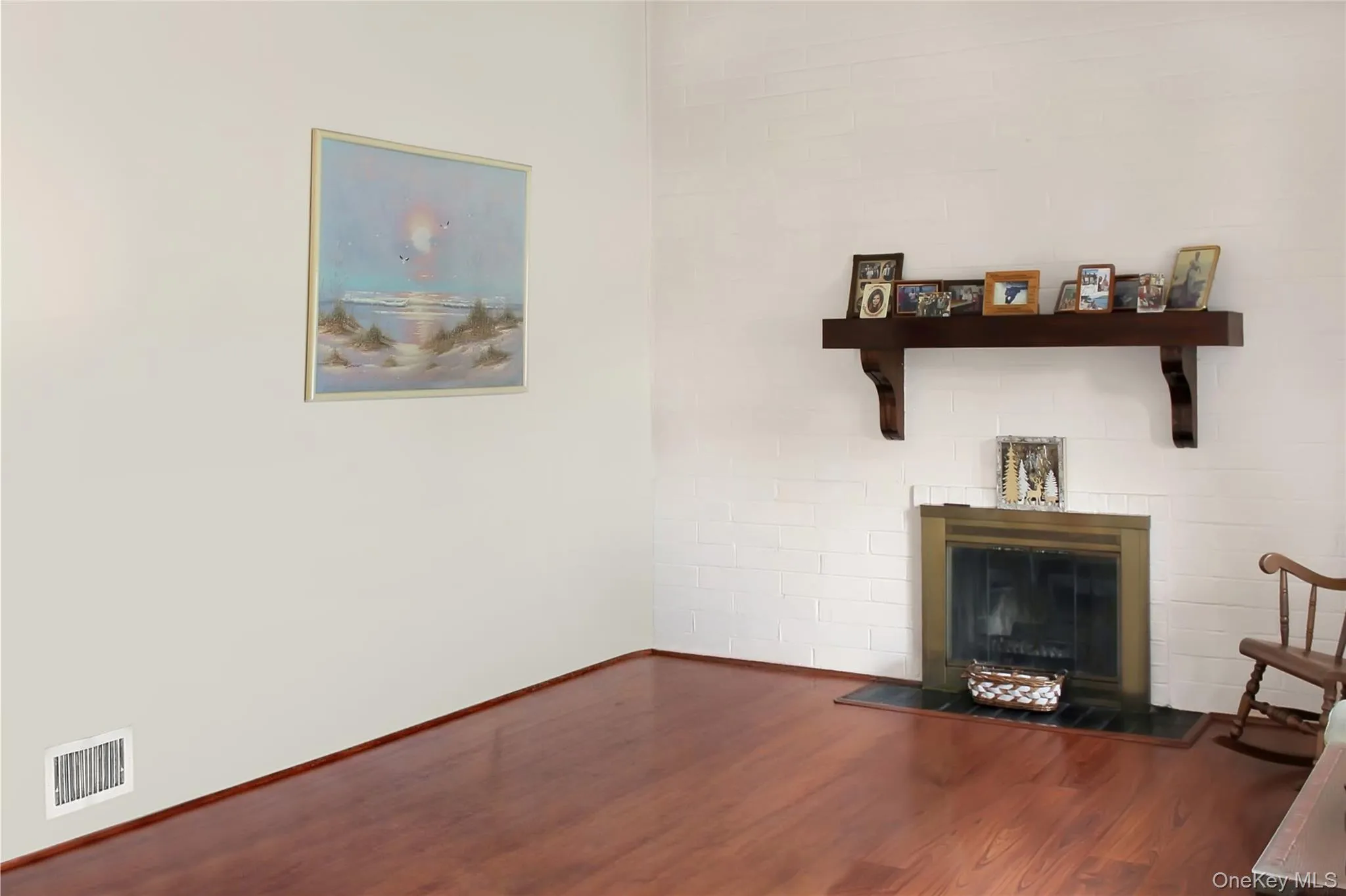 6 Lancaster Place, Huntington, NY, 3 Bedrooms Bedrooms, 6 Rooms Rooms,1 BathroomBathrooms,Residential,For Rent,Lancaster,0,1020081 6 Lancaster Place, Huntington, NY, 3 Bedrooms Bedrooms, 6 Rooms Rooms,1 BathroomBathrooms,Residential,For Rent,Lancaster,0,1020081