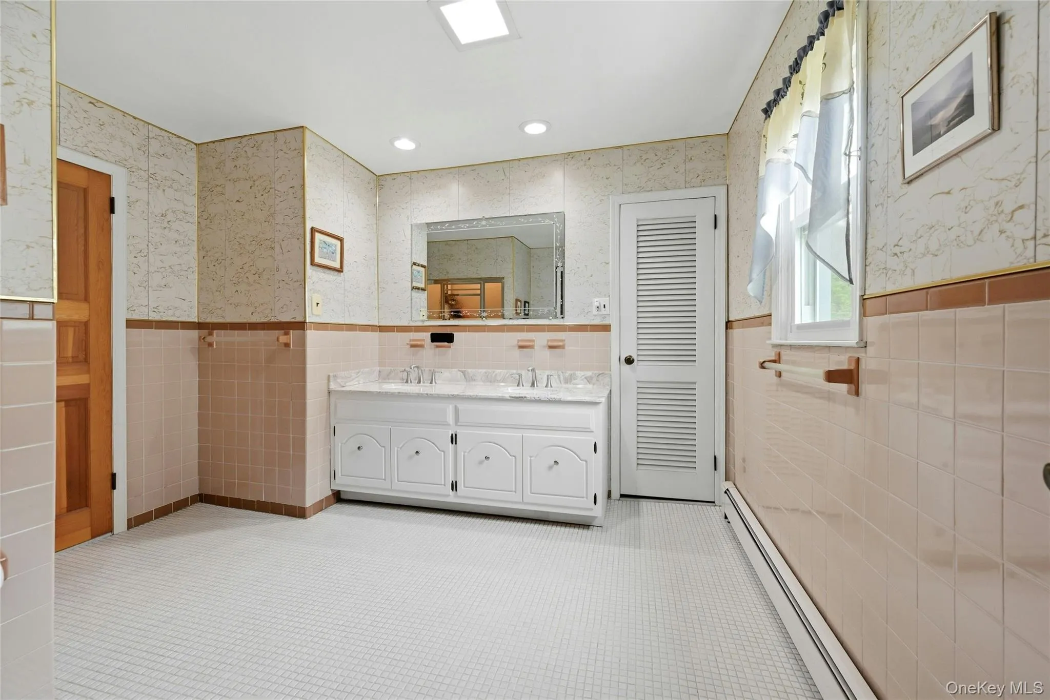 18 2nd Avenue, Brookhaven, NY, 4 Bedrooms Bedrooms, 8 Rooms Rooms,2 BathroomsBathrooms,Residential,For Rent,2nd,0,1020092 18 2nd Avenue, Brookhaven, NY, 4 Bedrooms Bedrooms, 8 Rooms Rooms,2 BathroomsBathrooms,Residential,For Rent,2nd,0,1020092