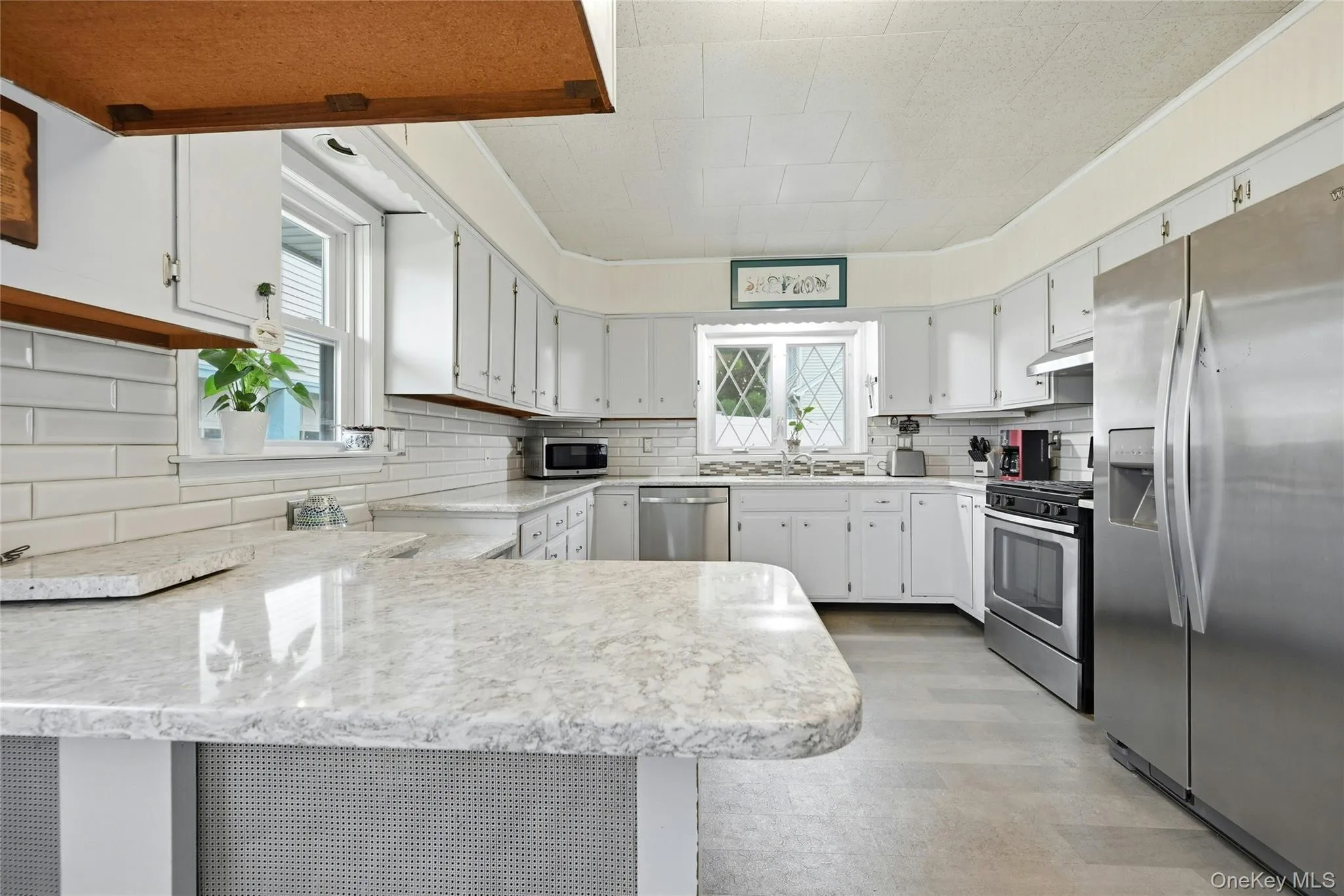 18 2nd Avenue, Brookhaven, NY, 4 Bedrooms Bedrooms, 8 Rooms Rooms,2 BathroomsBathrooms,Residential,For Rent,2nd,0,1020092 18 2nd Avenue, Brookhaven, NY, 4 Bedrooms Bedrooms, 8 Rooms Rooms,2 BathroomsBathrooms,Residential,For Rent,2nd,0,1020092