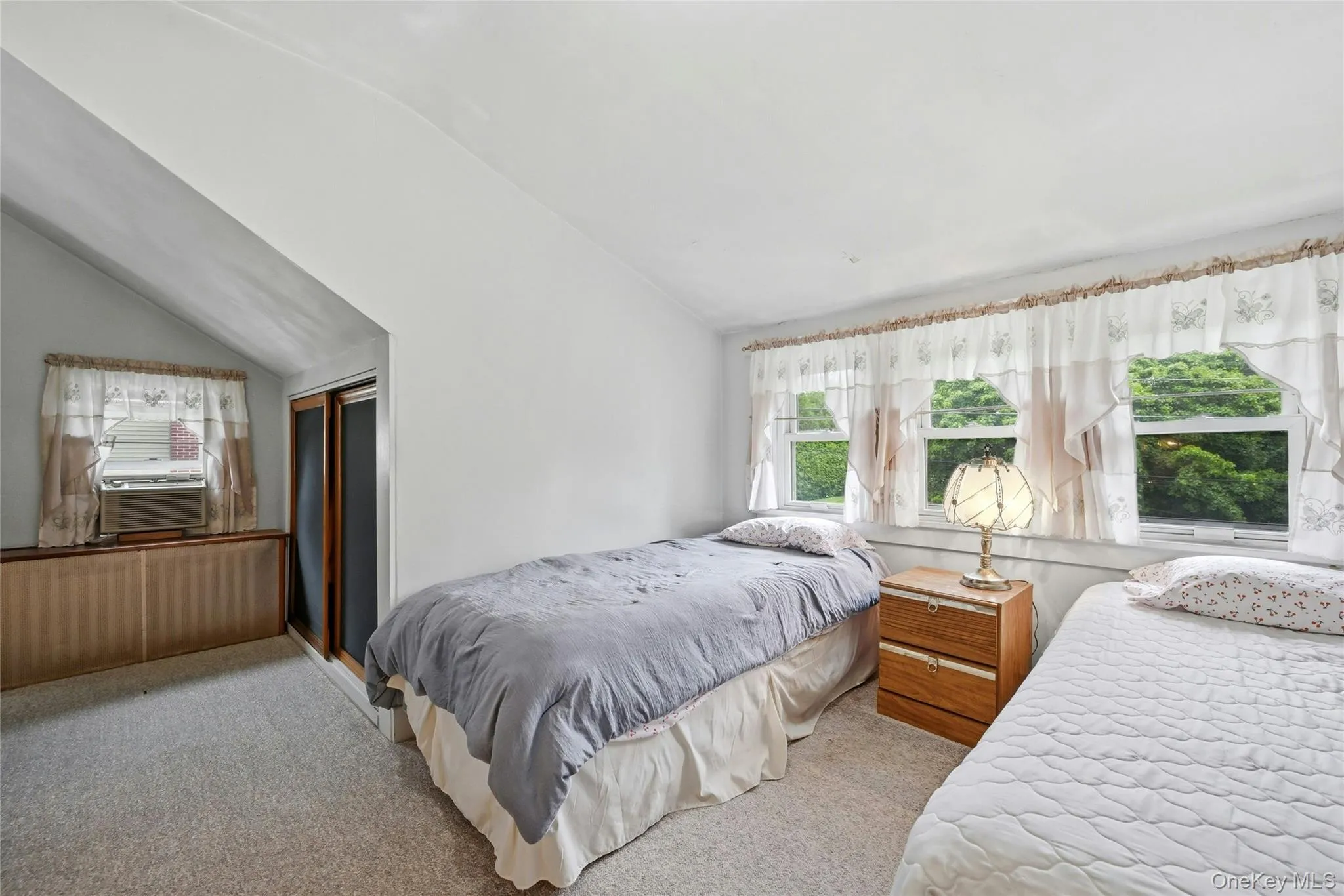 18 2nd Avenue, Brookhaven, NY, 4 Bedrooms Bedrooms, 8 Rooms Rooms,2 BathroomsBathrooms,Residential,For Rent,2nd,0,1020092 18 2nd Avenue, Brookhaven, NY, 4 Bedrooms Bedrooms, 8 Rooms Rooms,2 BathroomsBathrooms,Residential,For Rent,2nd,0,1020092