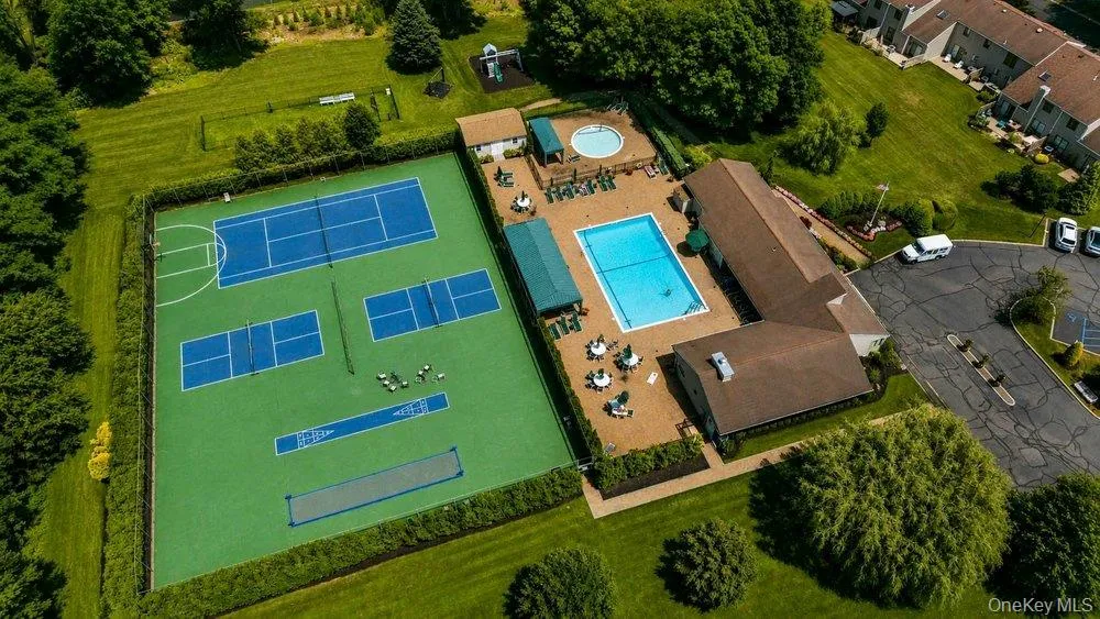 91 Hidden Ponds, Smithtown, NY, 2 Bedrooms Bedrooms, 5 Rooms Rooms,2 BathroomsBathrooms,Residential,For Rent,Hidden Ponds,0,1020096 91 Hidden Ponds, Smithtown, NY, 2 Bedrooms Bedrooms, 5 Rooms Rooms,2 BathroomsBathrooms,Residential,For Rent,Hidden Ponds,0,1020096
