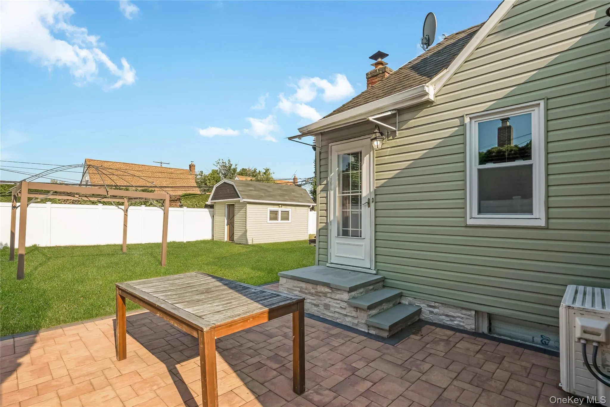 69 Louis Drive, Oyster Bay, NY, 4 Bedrooms Bedrooms, 7 Rooms Rooms,1 BathroomBathrooms,Residential,For Rent,Louis,0,1020102 69 Louis Drive, Oyster Bay, NY, 4 Bedrooms Bedrooms, 7 Rooms Rooms,1 BathroomBathrooms,Residential,For Rent,Louis,0,1020102