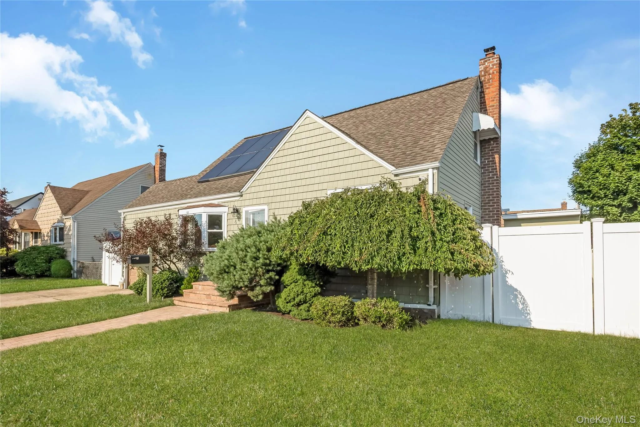 69 Louis Drive, Oyster Bay, NY, 4 Bedrooms Bedrooms, 7 Rooms Rooms,1 BathroomBathrooms,Residential,For Rent,Louis,0,1020102 69 Louis Drive, Oyster Bay, NY, 4 Bedrooms Bedrooms, 7 Rooms Rooms,1 BathroomBathrooms,Residential,For Rent,Louis,0,1020102