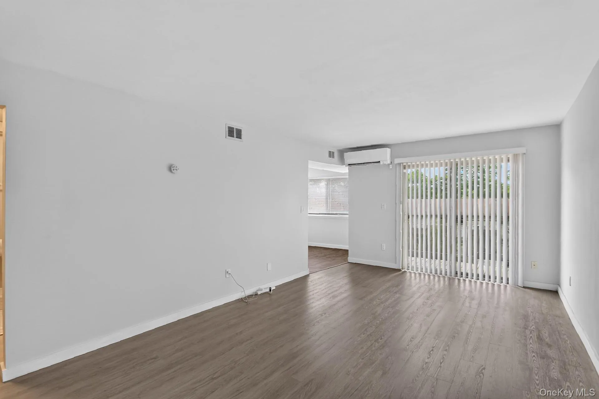 26 Cooper Road, Poughkeepsie (town), NY, 1 Bedroom Bedrooms, 4 Rooms Rooms,1 BathroomBathrooms,Residential,For Rent,Cooper,0,1020103 26 Cooper Road, Poughkeepsie (town), NY, 1 Bedroom Bedrooms, 4 Rooms Rooms,1 BathroomBathrooms,Residential,For Rent,Cooper,0,1020103