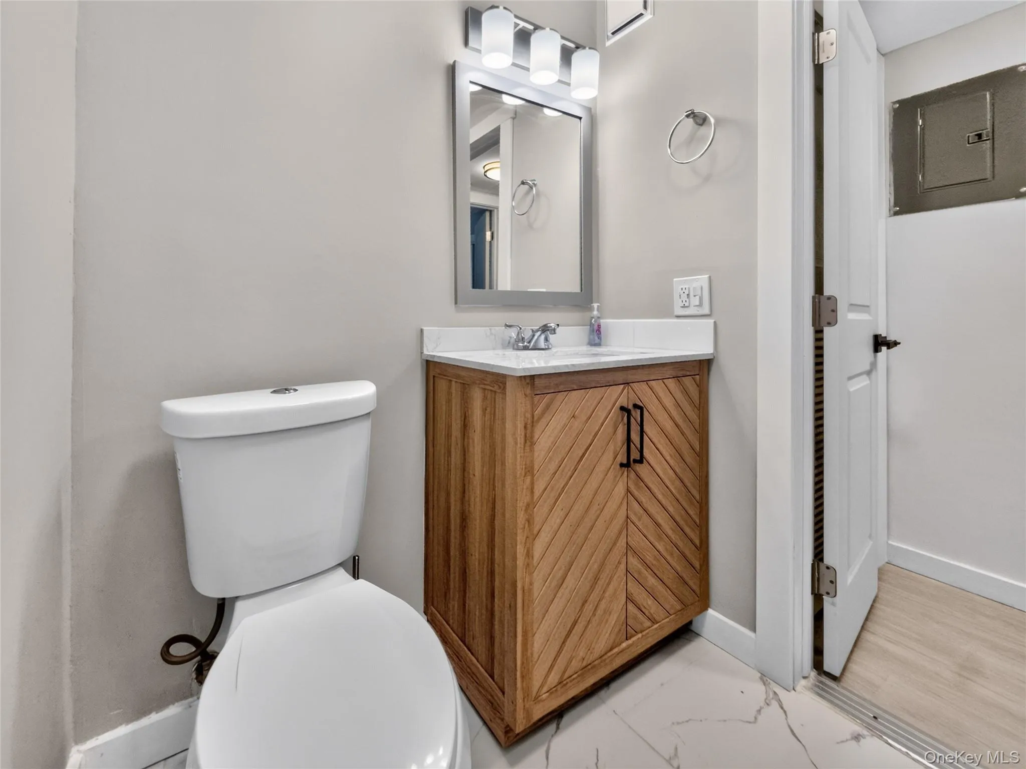 26 Cooper Road, Poughkeepsie (town), NY, 1 Bedroom Bedrooms, 4 Rooms Rooms,1 BathroomBathrooms,Residential,For Rent,Cooper,0,1020103 26 Cooper Road, Poughkeepsie (town), NY, 1 Bedroom Bedrooms, 4 Rooms Rooms,1 BathroomBathrooms,Residential,For Rent,Cooper,0,1020103