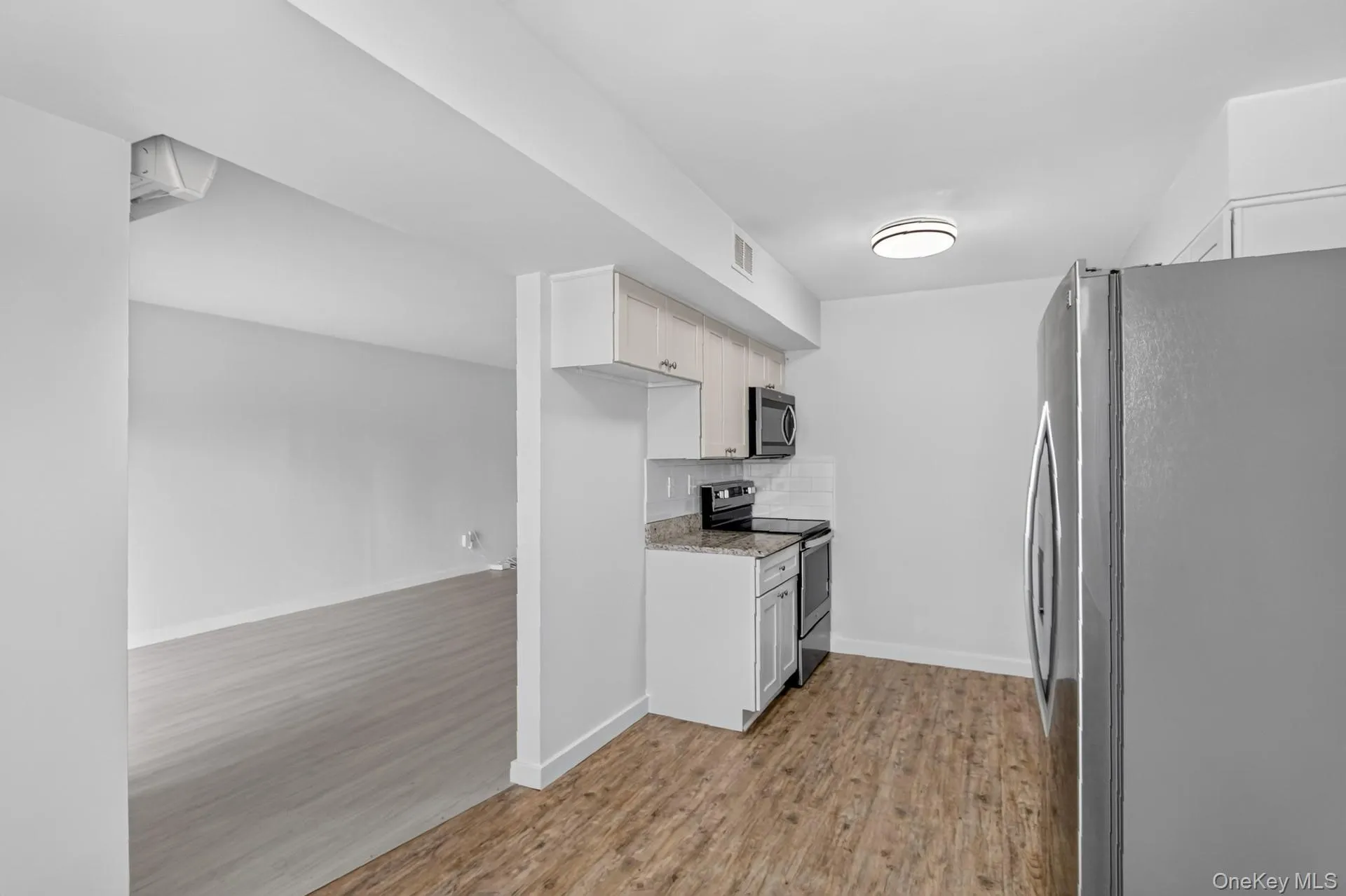 26 Cooper Road, Poughkeepsie (town), NY, 1 Bedroom Bedrooms, 4 Rooms Rooms,1 BathroomBathrooms,Residential,For Rent,Cooper,0,1020103 26 Cooper Road, Poughkeepsie (town), NY, 1 Bedroom Bedrooms, 4 Rooms Rooms,1 BathroomBathrooms,Residential,For Rent,Cooper,0,1020103