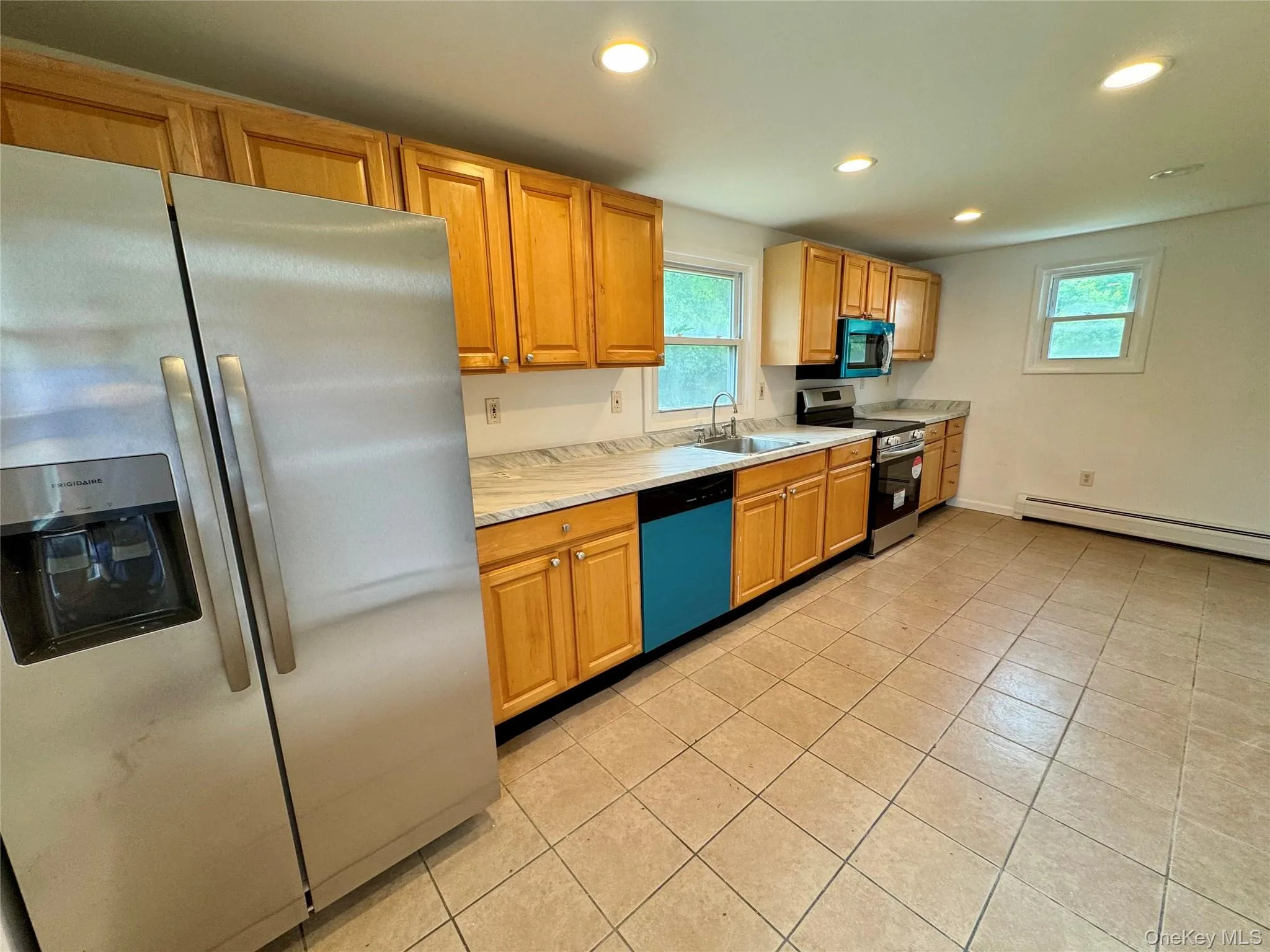 431 Violet Avenue, Hyde Park, NY, 3 Bedrooms Bedrooms, 10 Rooms Rooms,2 BathroomsBathrooms,Residential,For Rent,Violet,0,1020109 431 Violet Avenue, Hyde Park, NY, 3 Bedrooms Bedrooms, 10 Rooms Rooms,2 BathroomsBathrooms,Residential,For Rent,Violet,0,1020109
