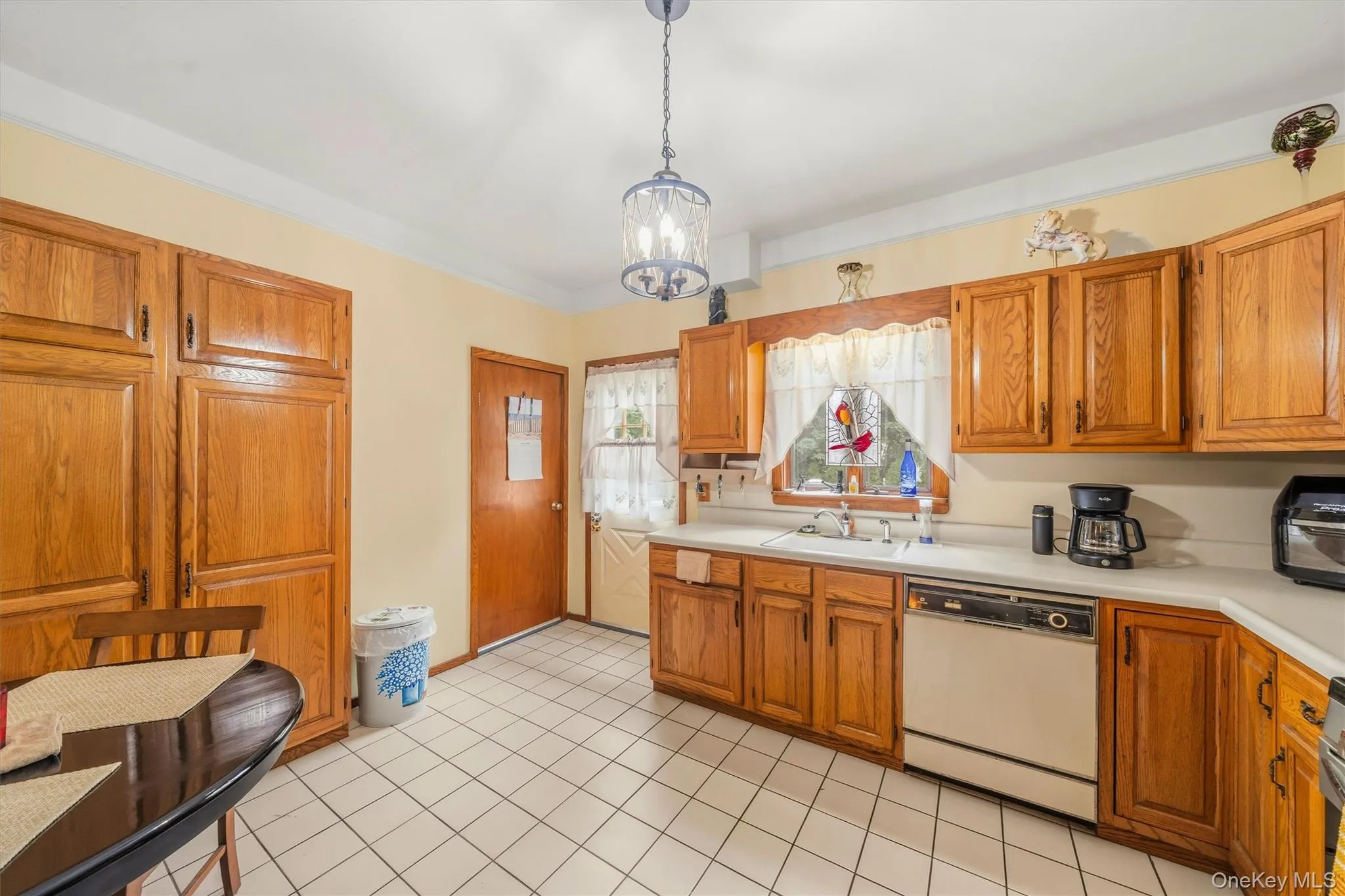 92 Beattie Avenue, Middletown, NY, 2 Bedrooms Bedrooms, 6 Rooms Rooms,1 BathroomBathrooms,Residential,For Rent,Beattie,0,1020112 92 Beattie Avenue, Middletown, NY, 2 Bedrooms Bedrooms, 6 Rooms Rooms,1 BathroomBathrooms,Residential,For Rent,Beattie,0,1020112