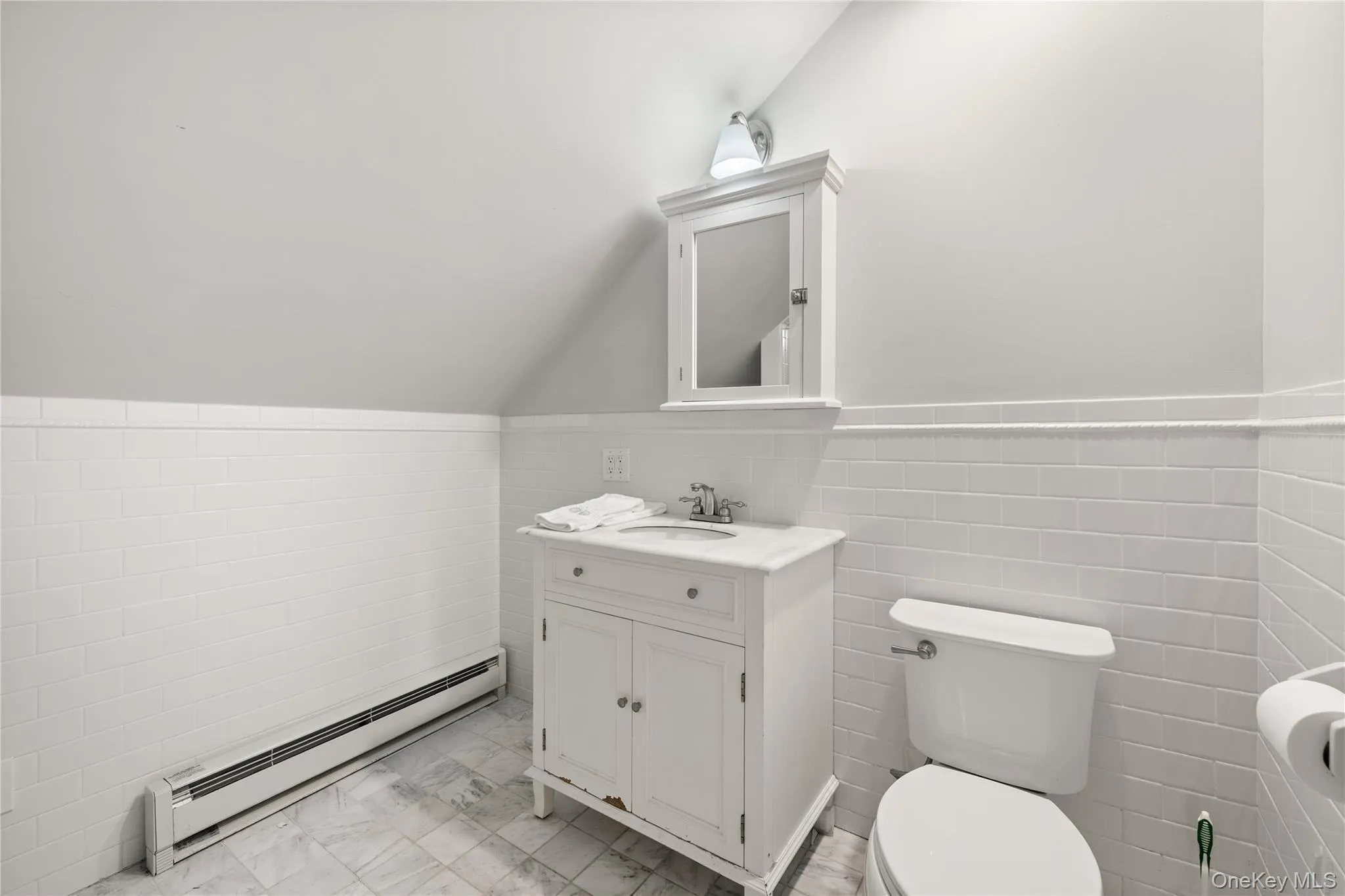 1 Lakeview Avenue, Islip, NY, 5 Bedrooms Bedrooms, 9 Rooms Rooms,3 BathroomsBathrooms,Residential,For Rent,Lakeview,0,1020121 1 Lakeview Avenue, Islip, NY, 5 Bedrooms Bedrooms, 9 Rooms Rooms,3 BathroomsBathrooms,Residential,For Rent,Lakeview,0,1020121